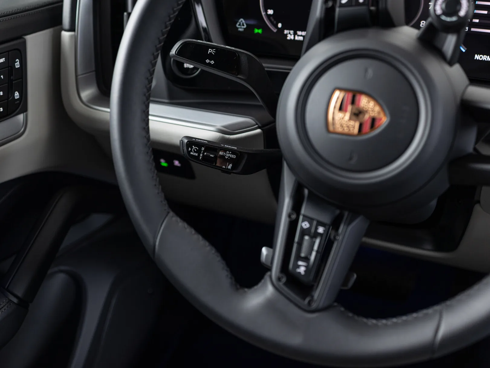 Porsche Cayenne Coupé III Рестайлинг, 2025 — экстерьер, фото 15