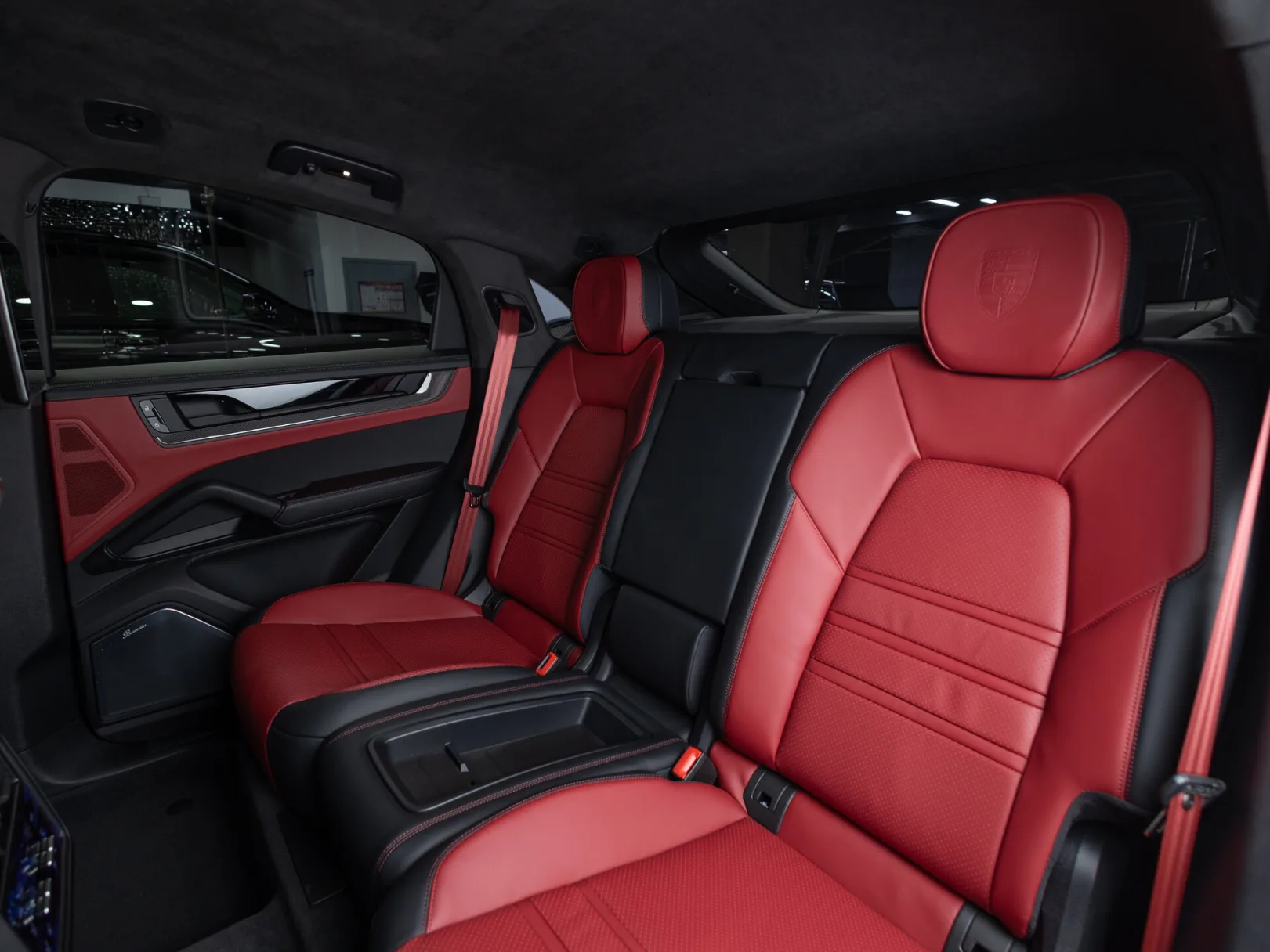 Porsche Cayenne Turbo GT III Рестайлинг, 2025 — экстерьер, фото 31