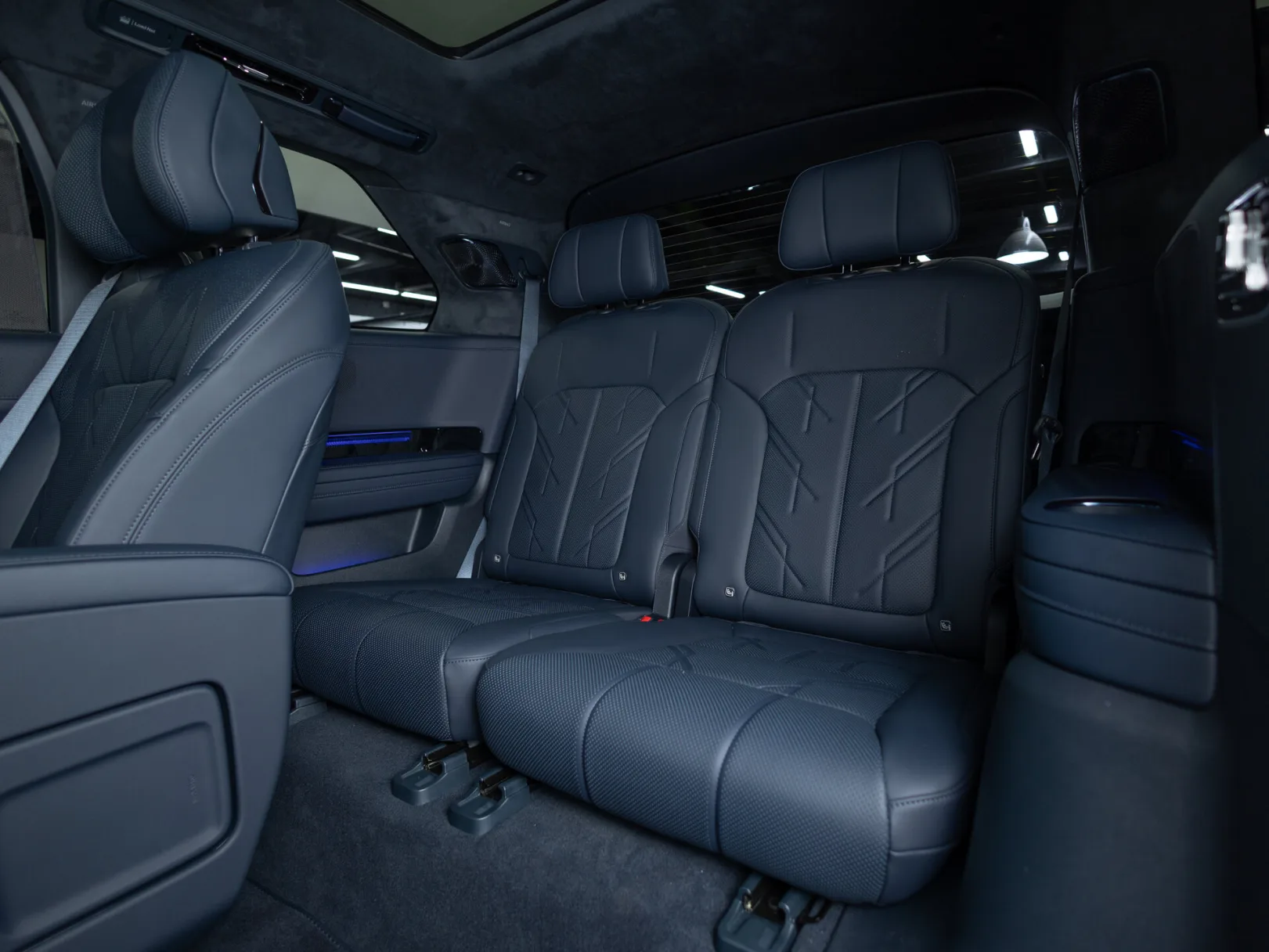 Zeekr 9X Max (6 seats) I, 2025 — экстерьер, фото 35