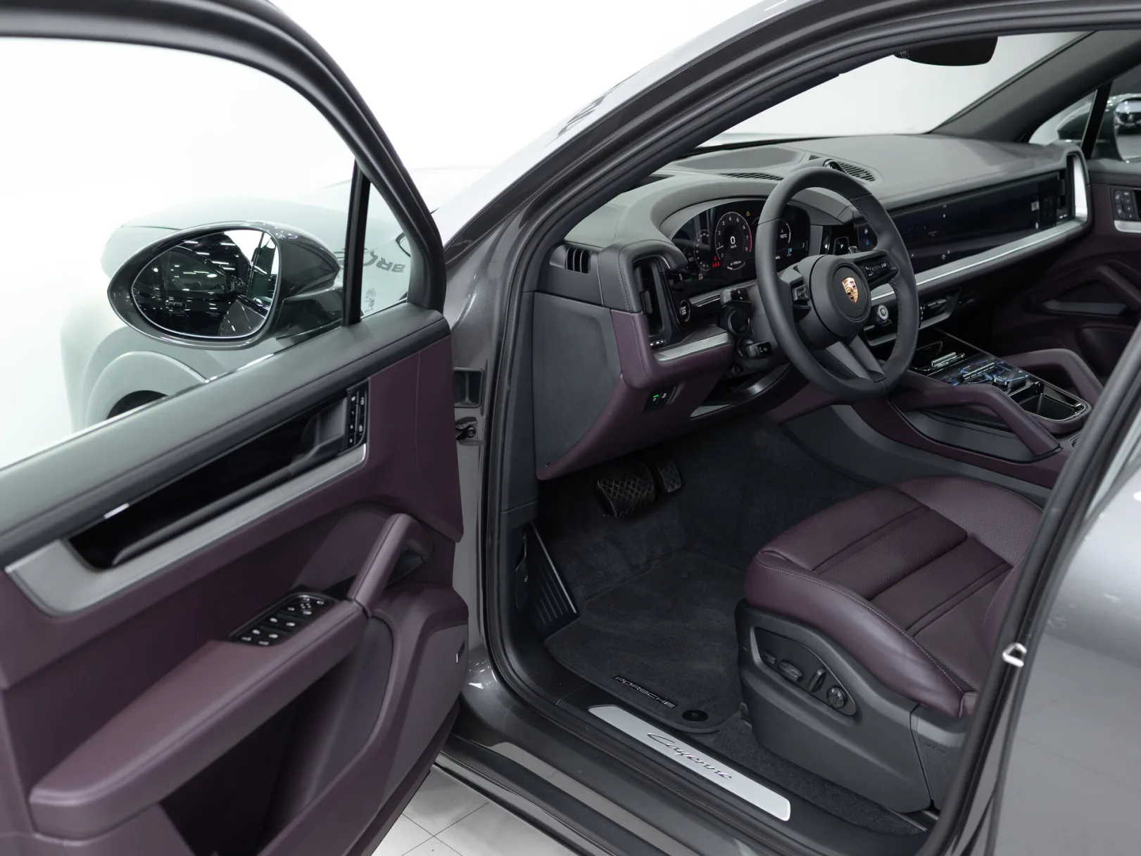 Porsche Cayenne Базовая III Рестайлинг, 2025 — экстерьер, фото 7
