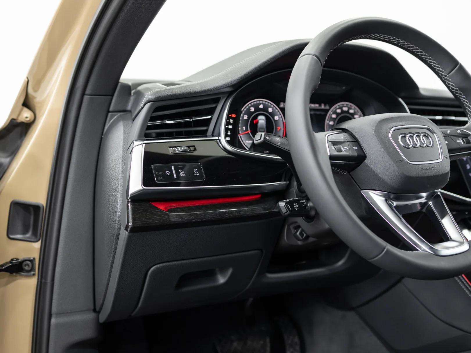 Audi Q7 55 TFSI quattro tiptronic II (4M) Рестайлинг 2, 2024 — экстерьер, фото 14