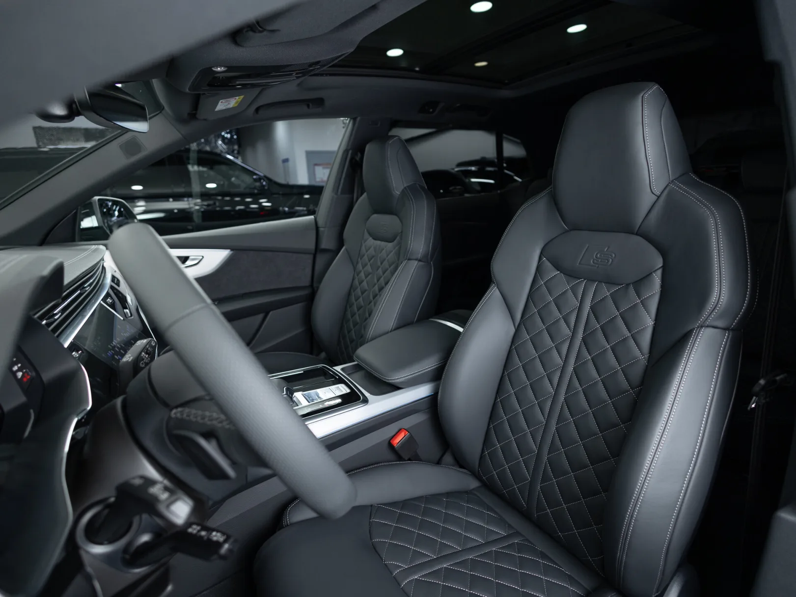 Audi Q8 55 TFSI I (4M) Рестайлинг, 2024 — экстерьер, фото 10