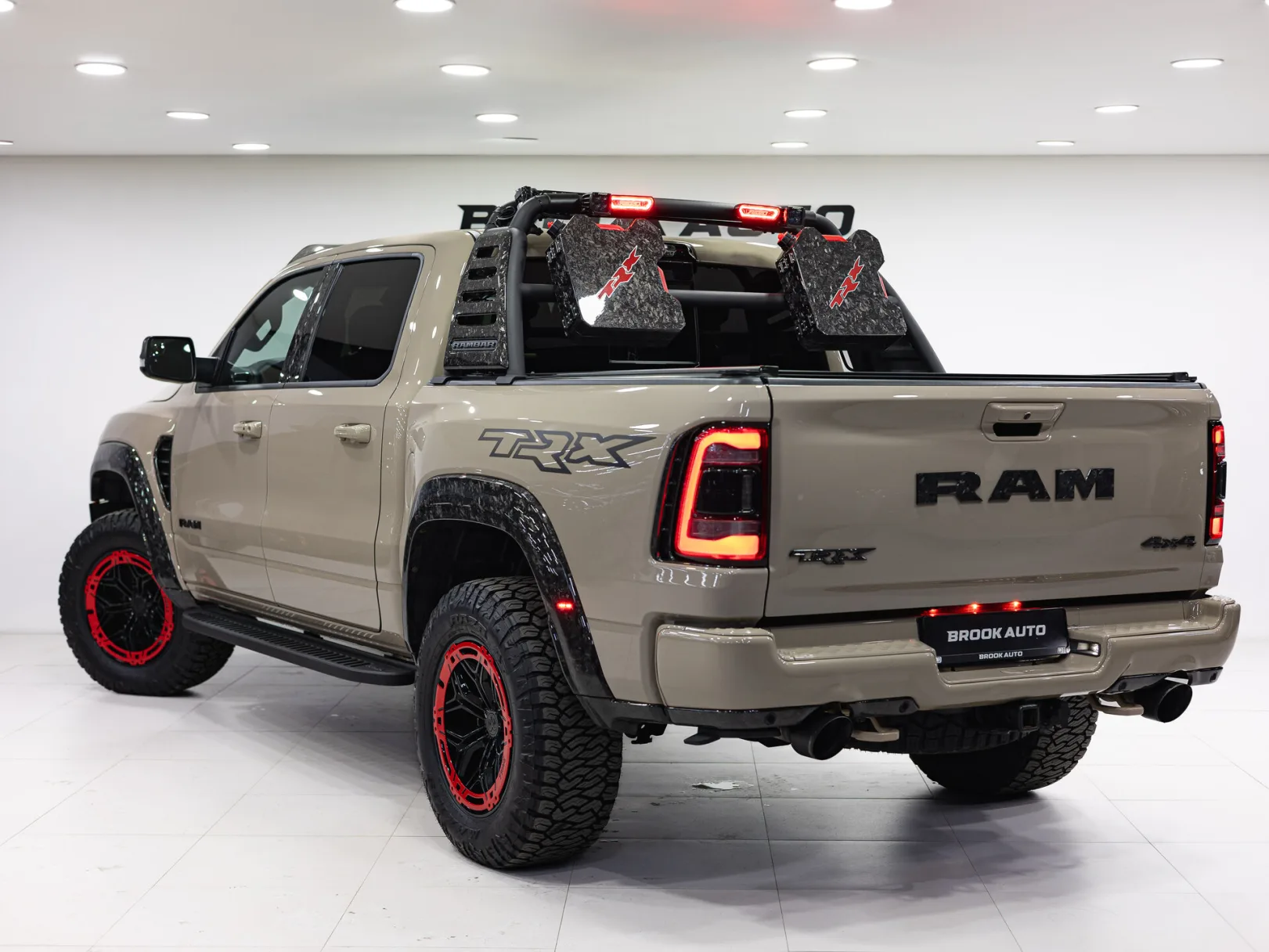 Ram 1500 TRX V, 2022 — экстерьер, фото 4