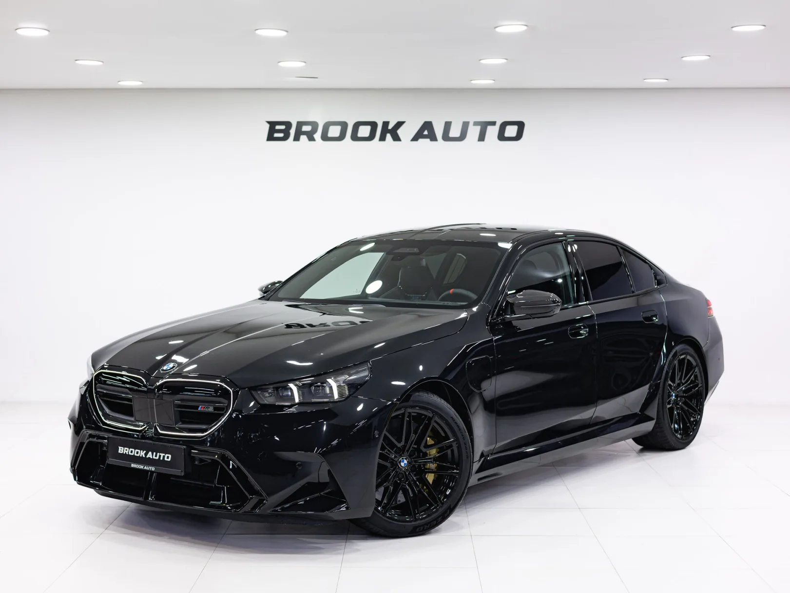 BMW M5 VII (G90), 2025 — экстерьер, фото 1