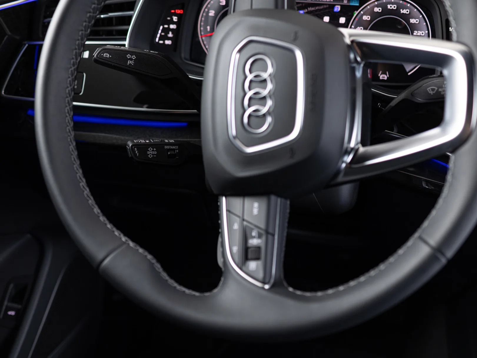 Audi Q7 55 TFSI quattro tiptronic II (4M) Рестайлинг 2, 2024 — экстерьер, фото 16