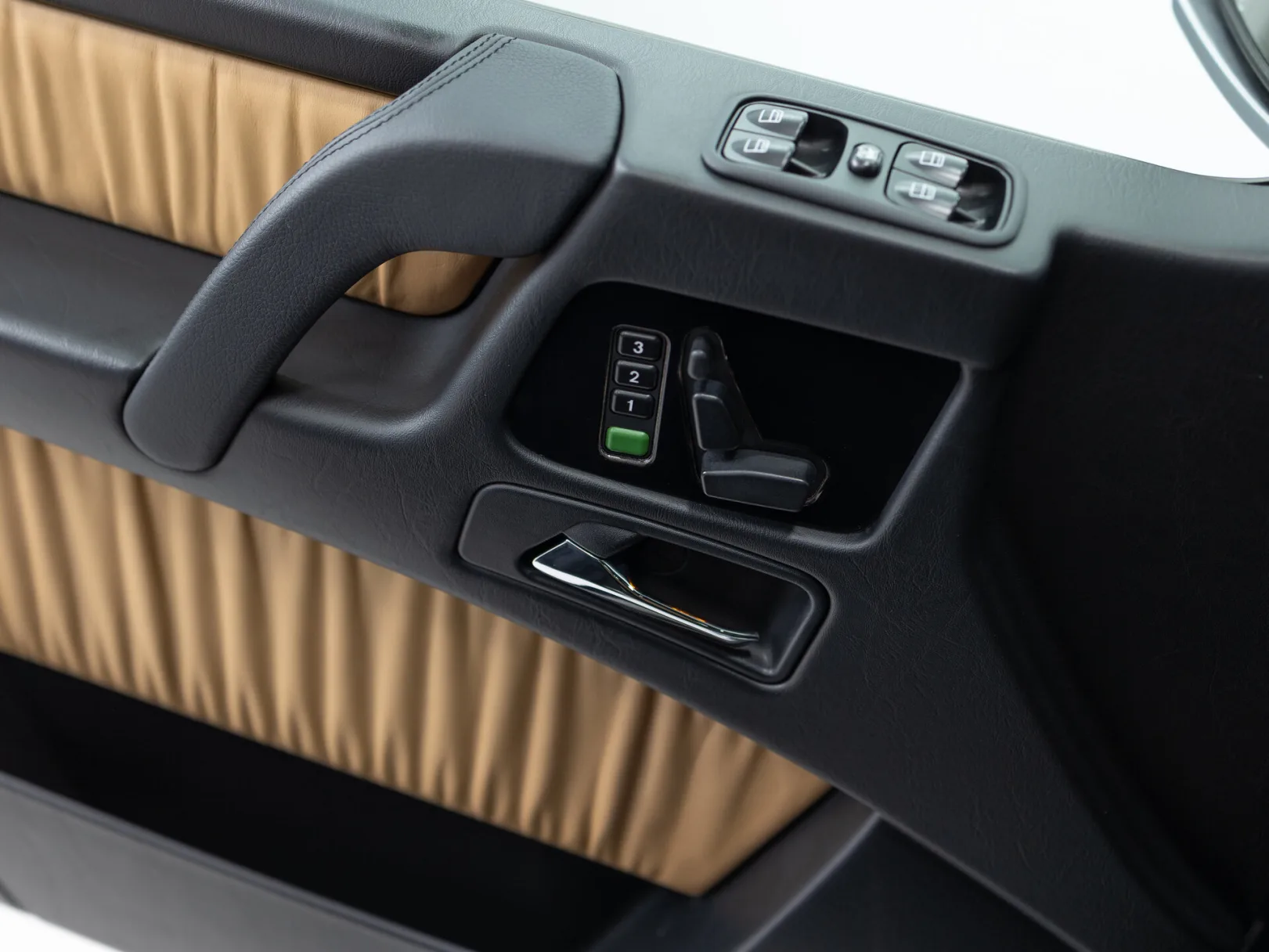 Mercedes-Benz G-Класс G 500 II (W463) Рестайлинг 2, 2011 — экстерьер, фото 9