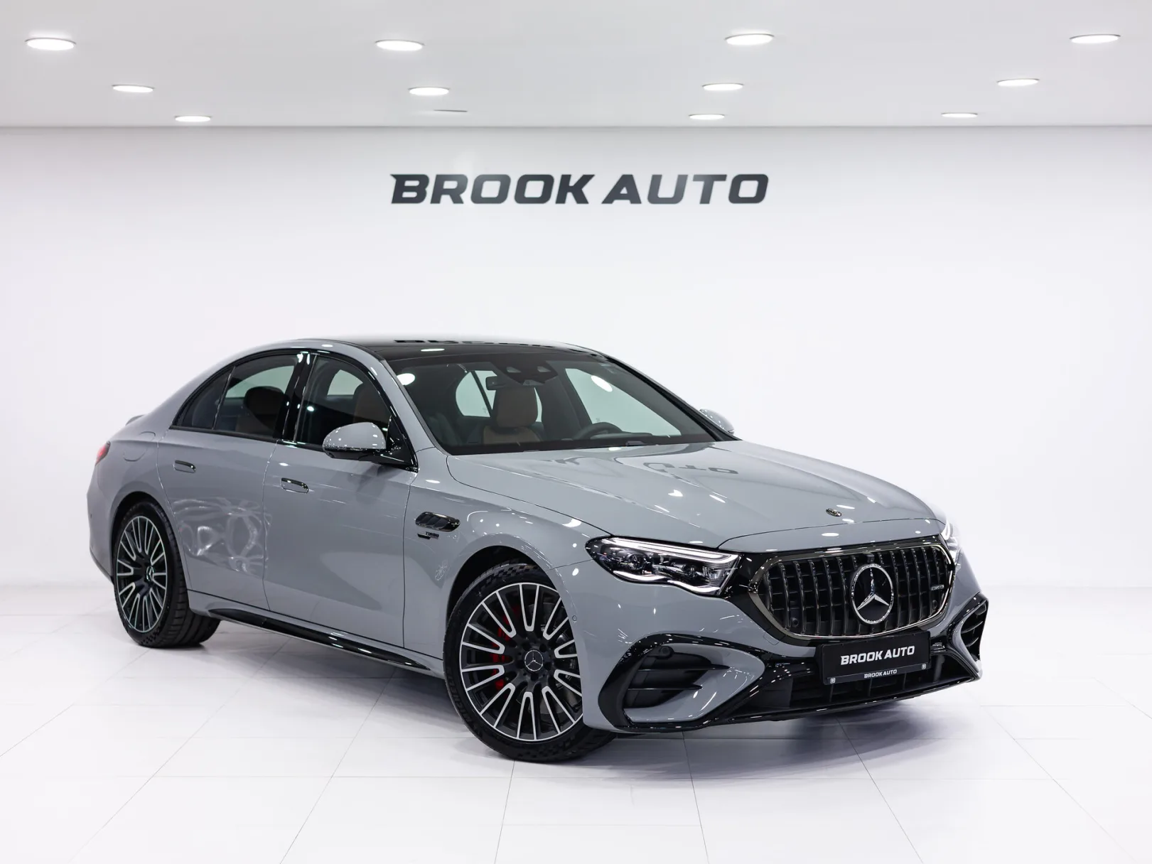 Mercedes-Benz E-Класс AMG E 53 4MATIC+ VI (W214), 2025 — экстерьер, фото 3