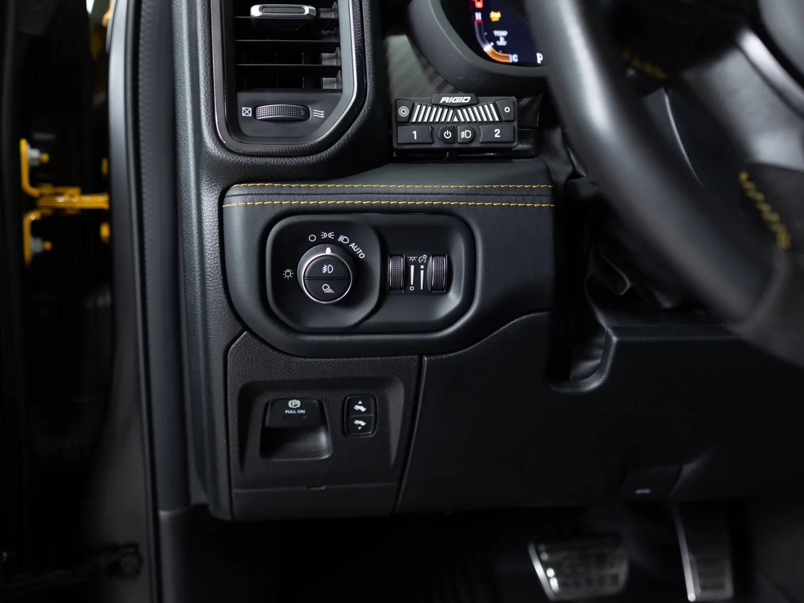 Ram 1500 TRX V, 2023 — экстерьер, фото 13