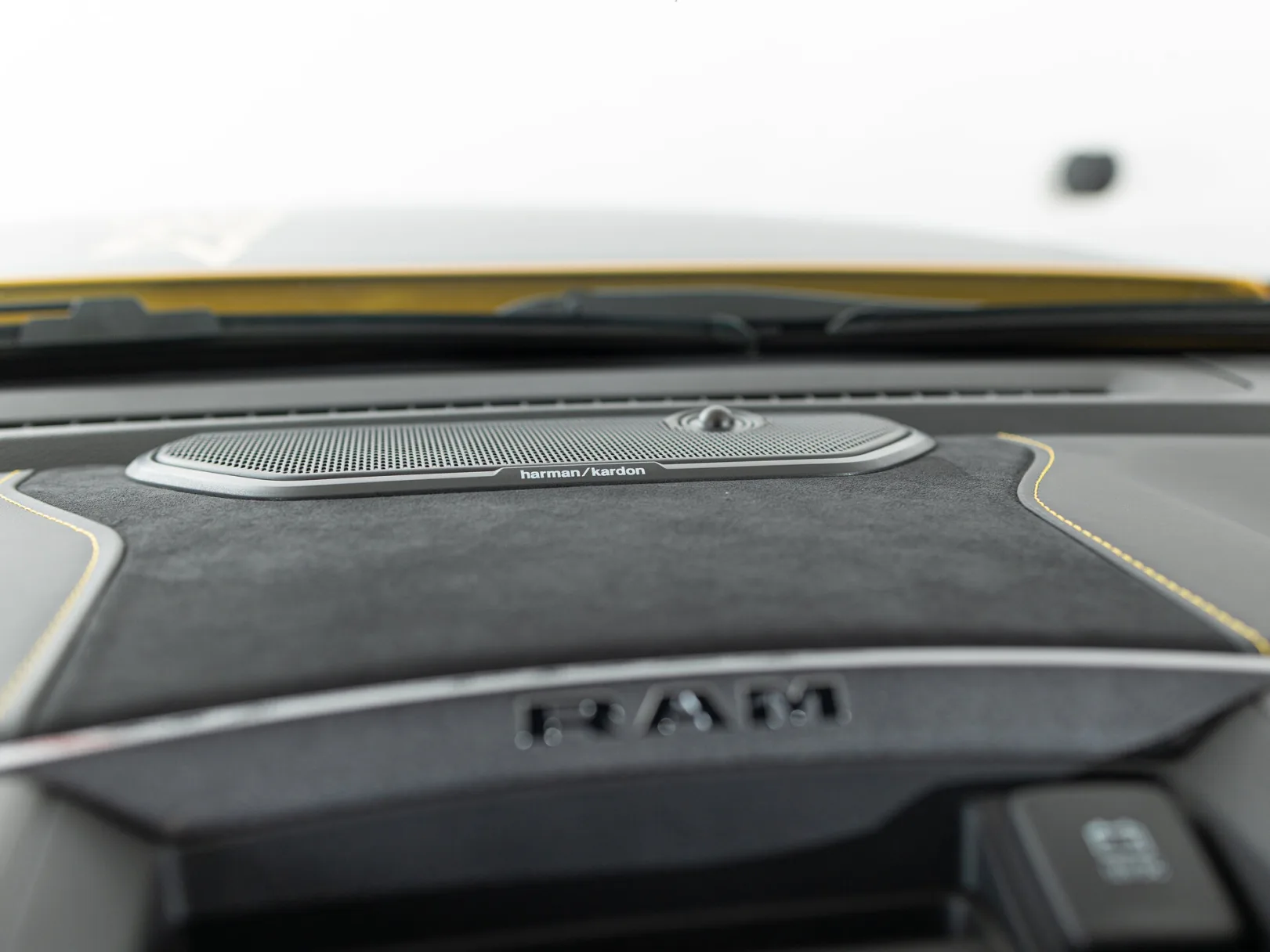 Ram 1500 TRX V, 2023 — экстерьер, фото 18