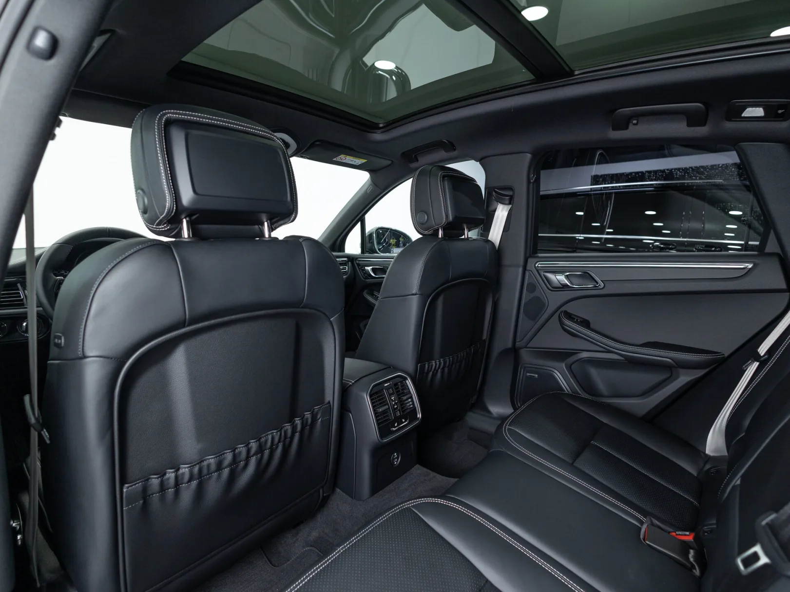 Porsche Macan T I Рестайлинг 2, 2025 — экстерьер, фото 24