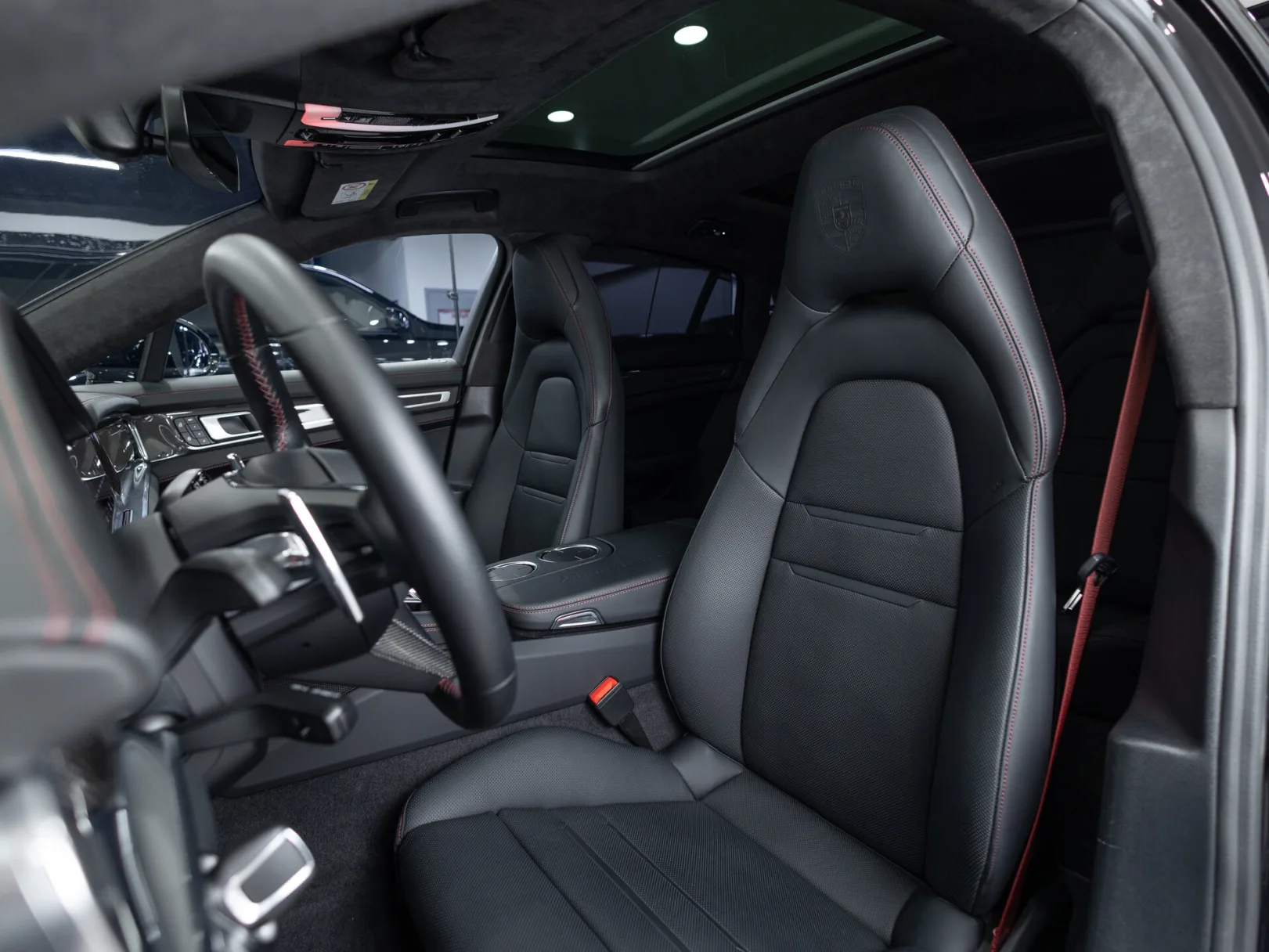 Porsche Panamera GTS II Рестайлинг, 2022 — экстерьер, фото 10