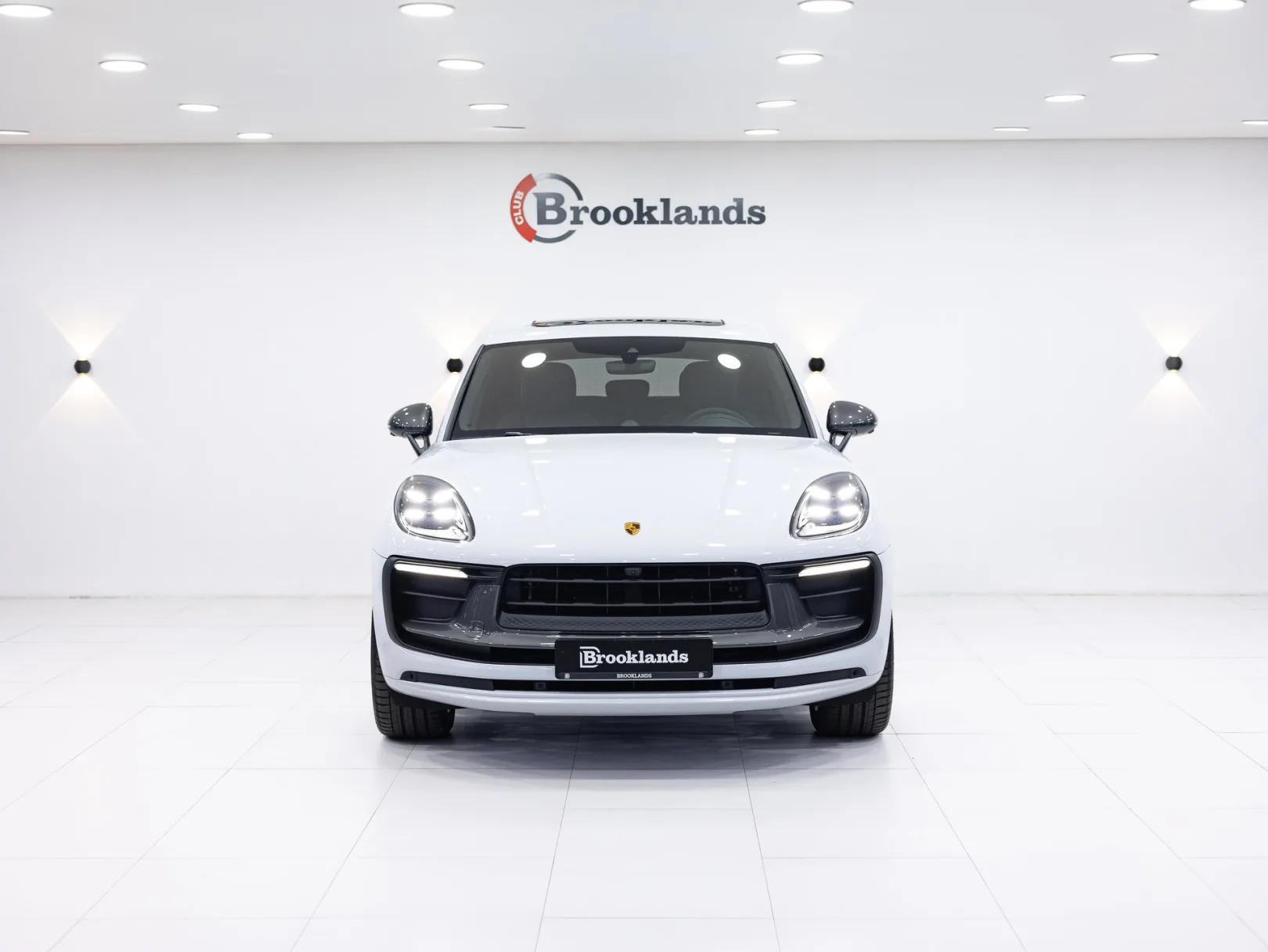 Porsche Macan T I Рестайлинг 2, 2024 — экстерьер, фото 2