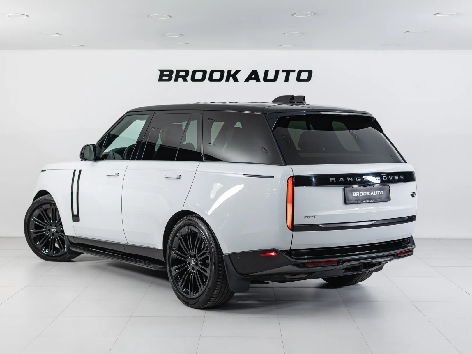Land Rover Range Rover SE (USA) V, 2022 — экстерьер, фото 4