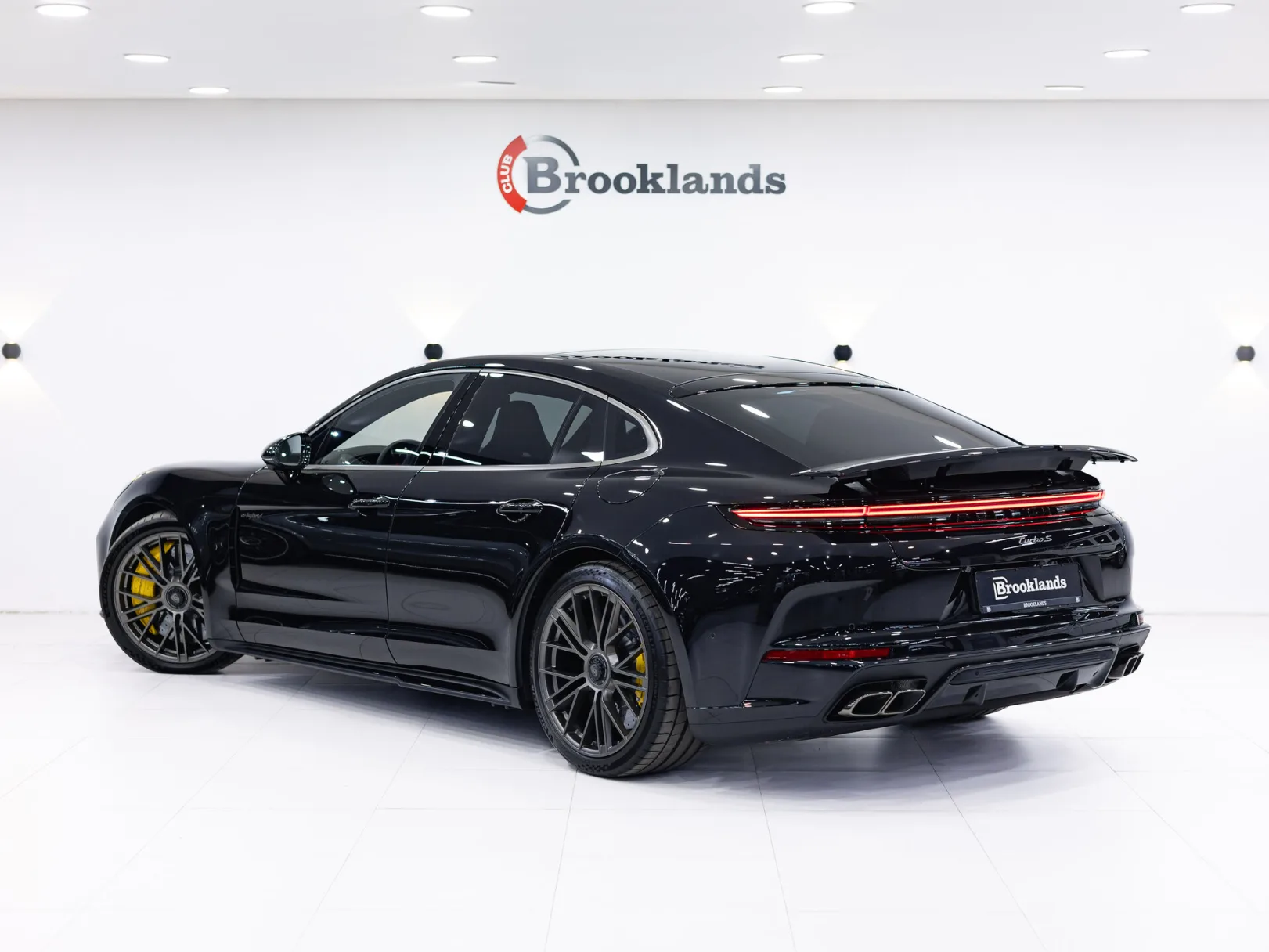 Porsche Panamera Turbo S E-Hybrid III, 2024 — экстерьер, фото 6
