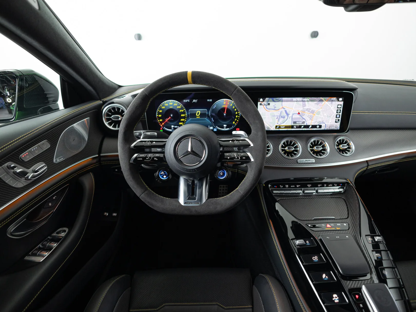 Mercedes-Benz AMG GT I Рестайлинг, 2022 — экстерьер, фото 13