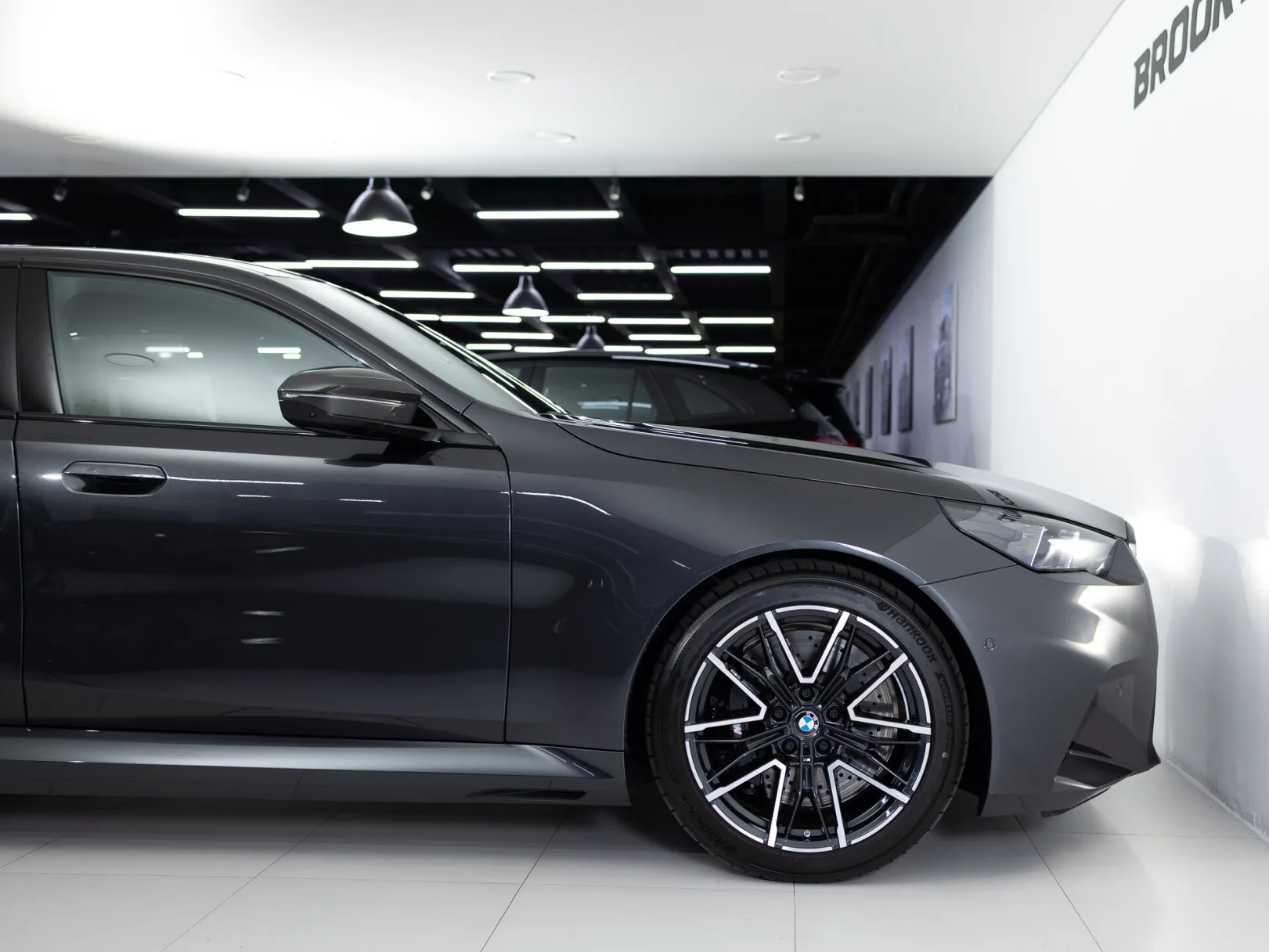 BMW M5 VII (G90), 2024 — экстерьер, фото 36