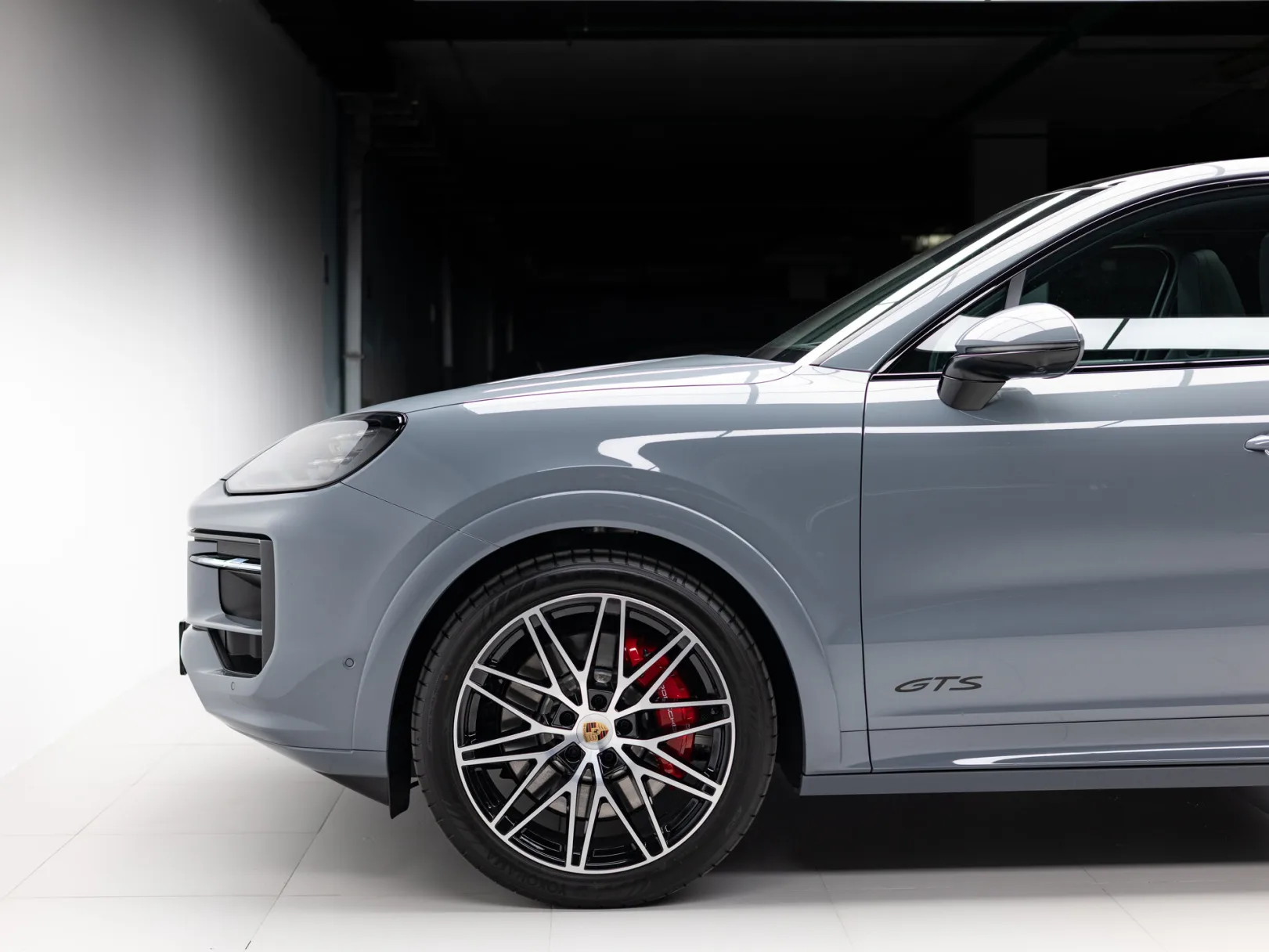 Porsche Cayenne GTS Coupé III Рестайлинг, 2026 — экстерьер, фото 40