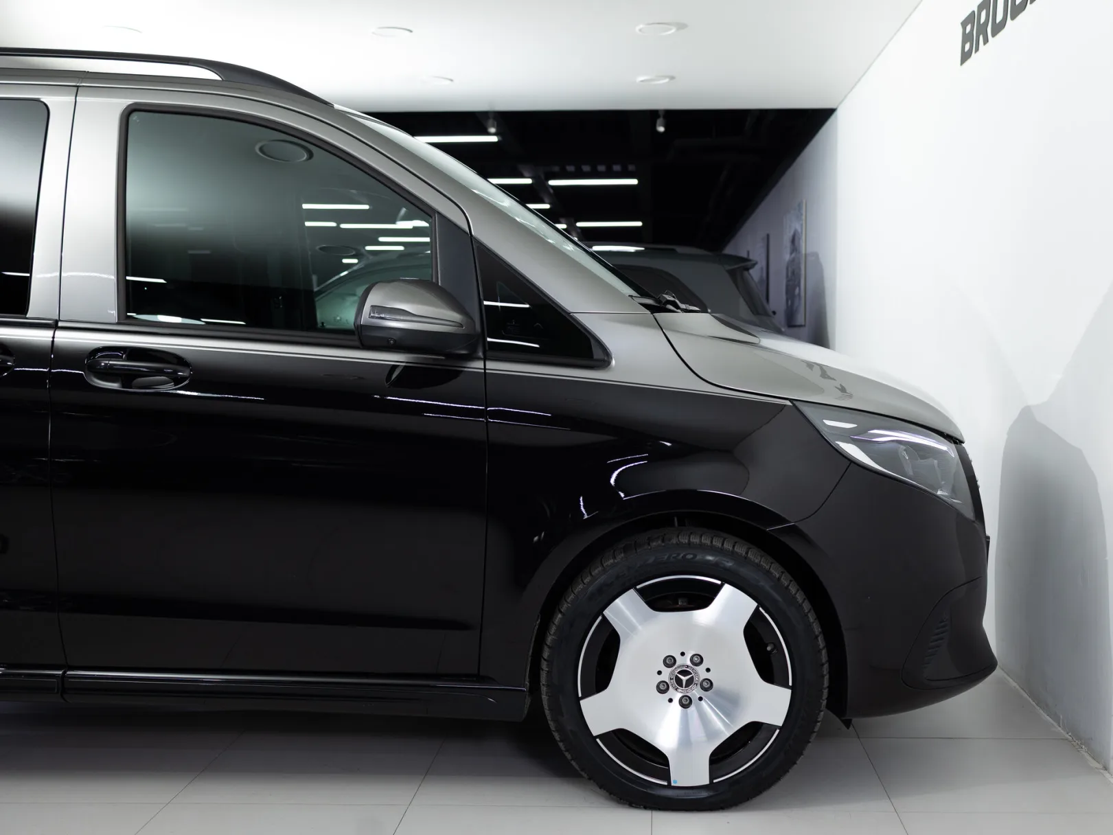 Mercedes-Benz V-Класс Exclusive III (W447) Рестайлинг 2, 2025 — экстерьер, фото 41