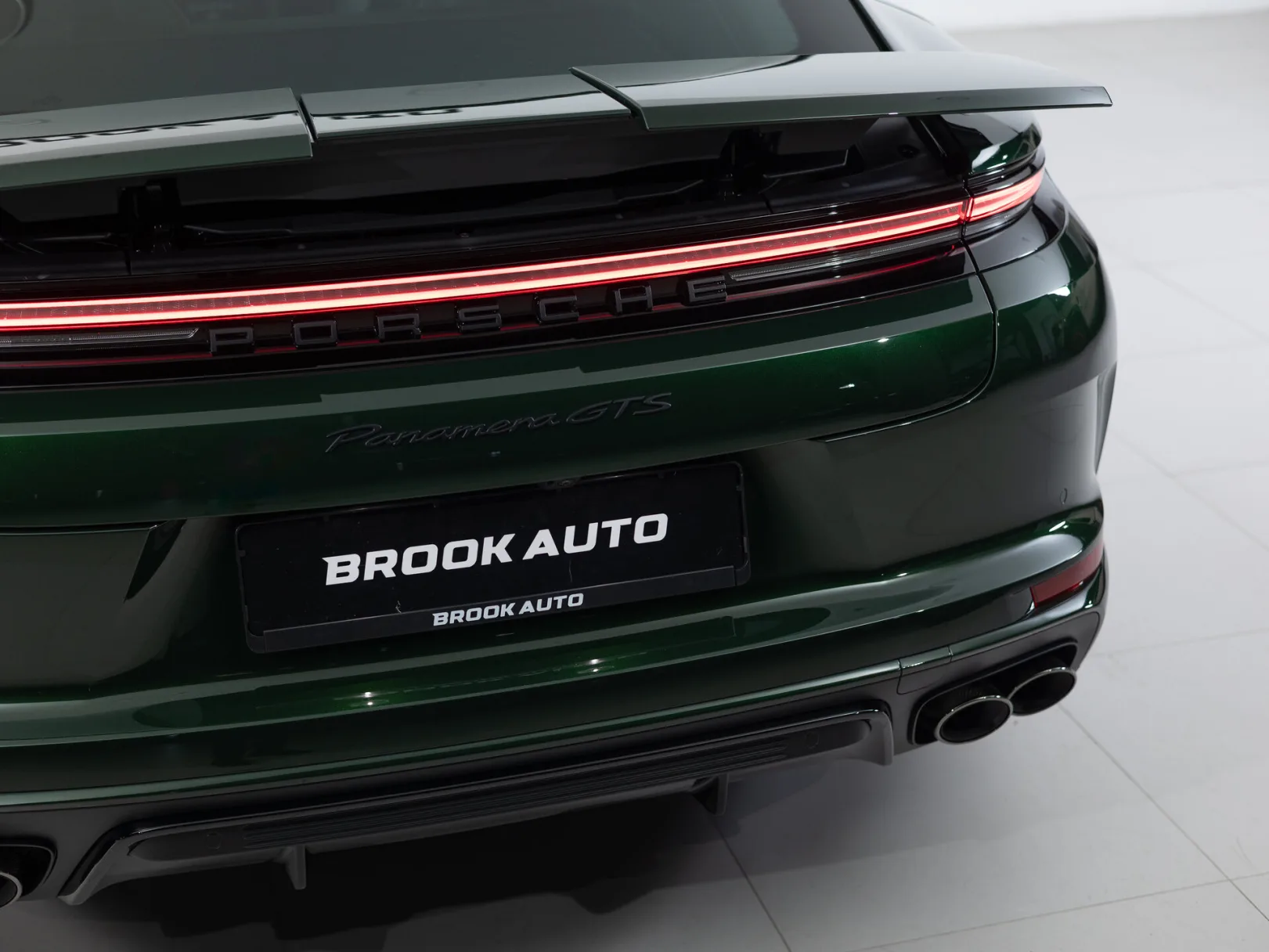 Porsche Panamera GTS III, 2025 — экстерьер, фото 37