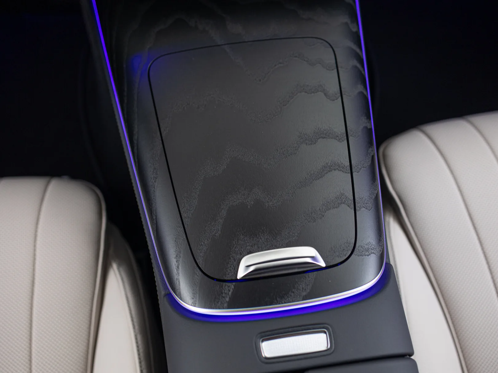 Mercedes-Benz E-Класс E 300 4MATIC AMG Line VI (W214, S214), 2025 — экстерьер, фото 16