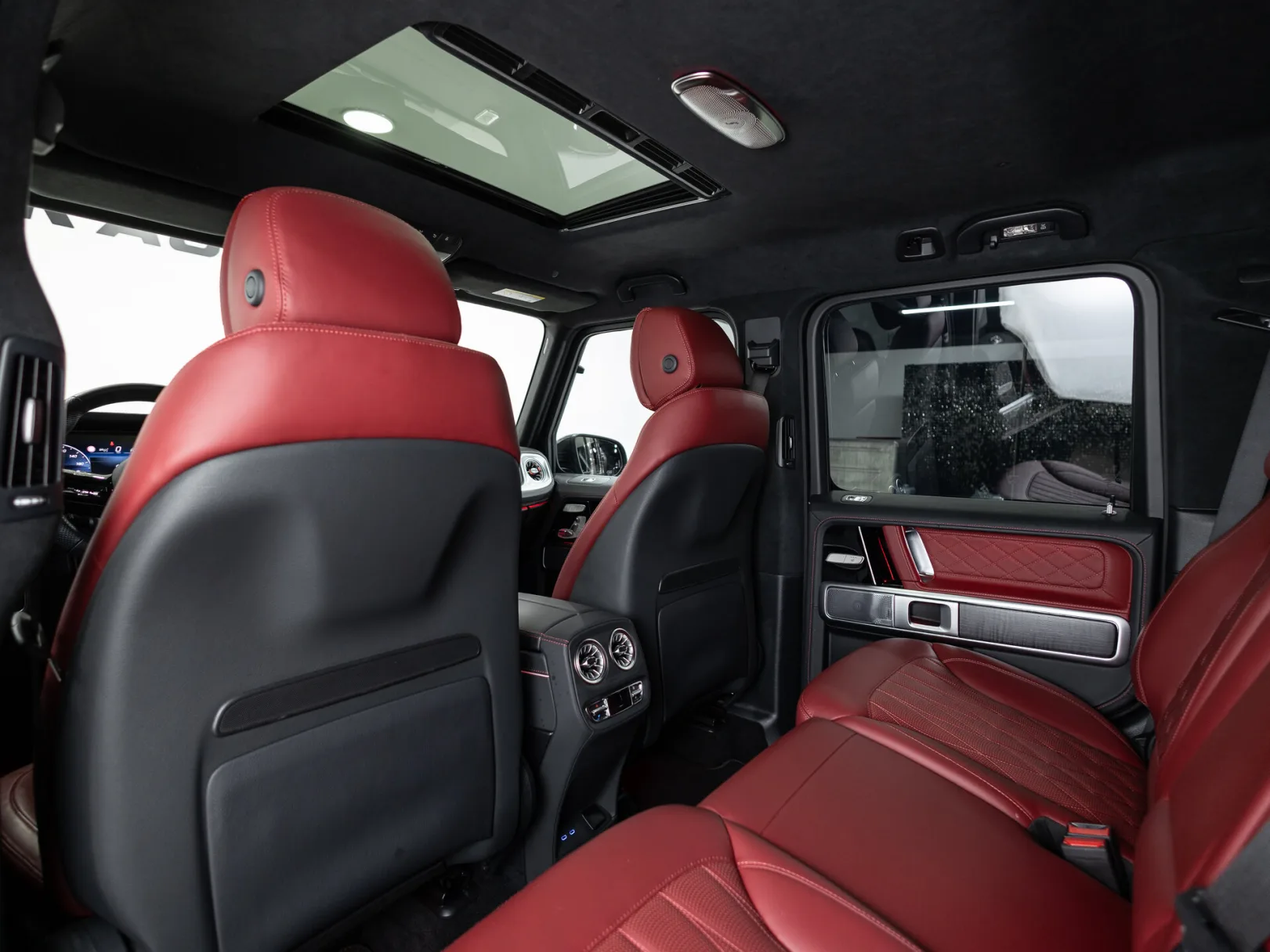 Mercedes-Benz G-Класс G 450 d AMG Line III (W465) Рестайлинг, 2025 — экстерьер, фото 29