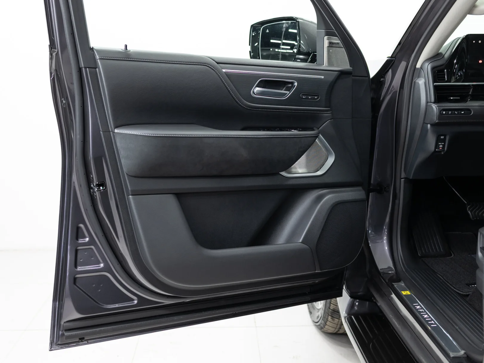 Infiniti QX80 Sensory II, 2026 — экстерьер, фото 8