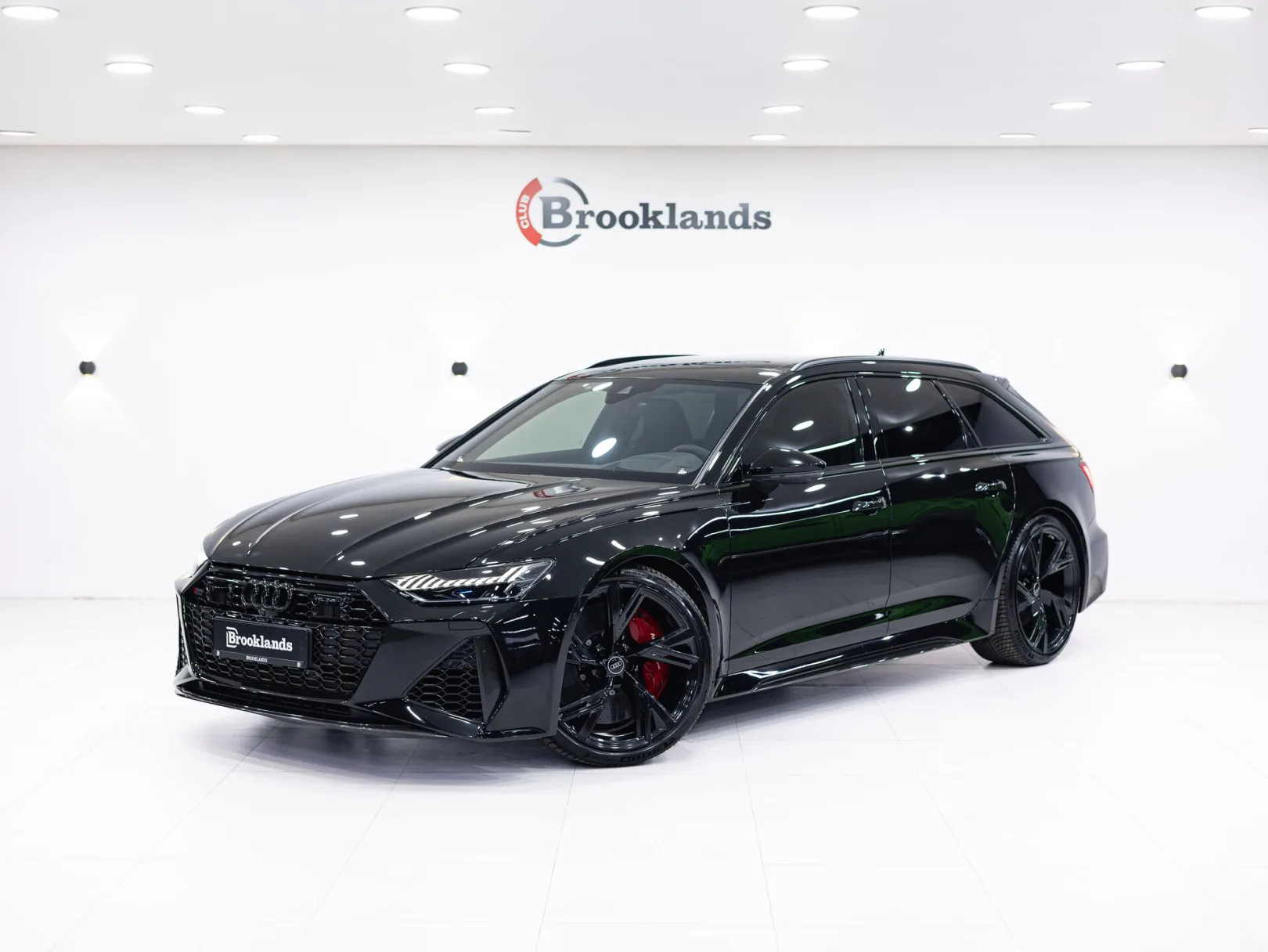 Audi RS 6 TFSI quattro IV (C8), 2022 — экстерьер, фото 1
