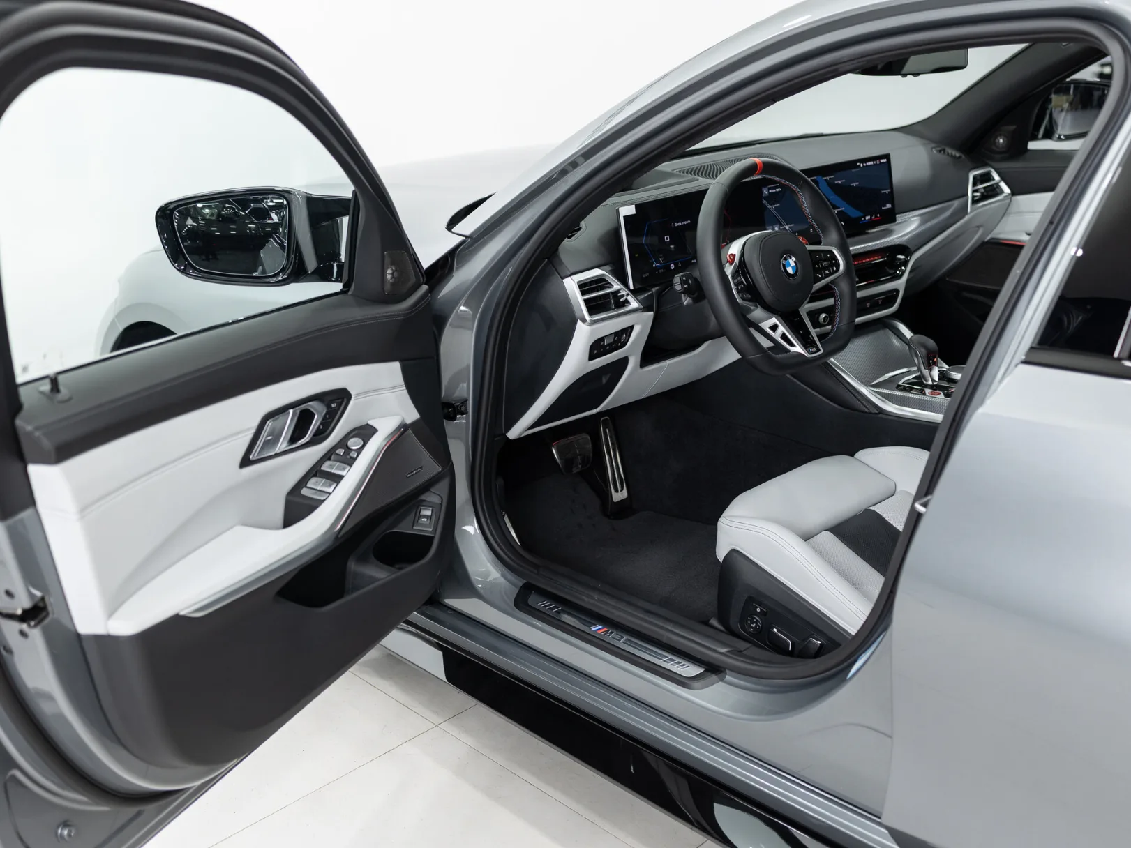 BMW M3 Competition VI (G80) Рестайлинг, 2025 — экстерьер, фото 7