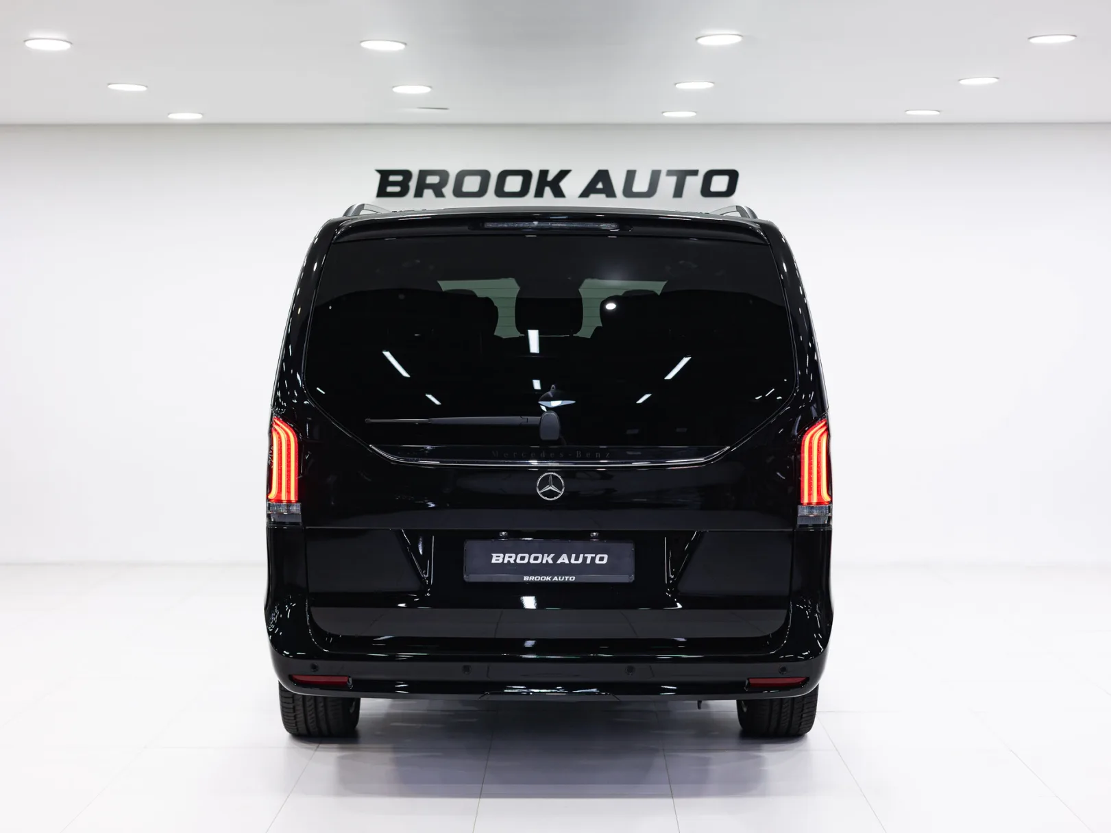 Mercedes-Benz V-Класс Exclusive III (W447) Рестайлинг 2, 2025 — экстерьер, фото 5
