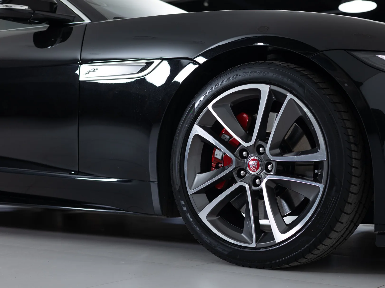 Jaguar F-Type R-Dynamic I Рестайлинг 2, 2020 — экстерьер, фото 31