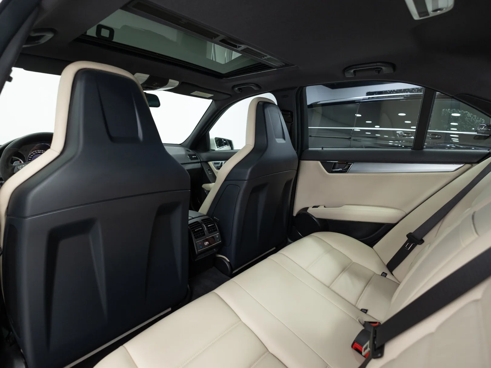 Mercedes-Benz C-Класс AMG III (W204), 2010 — экстерьер, фото 29