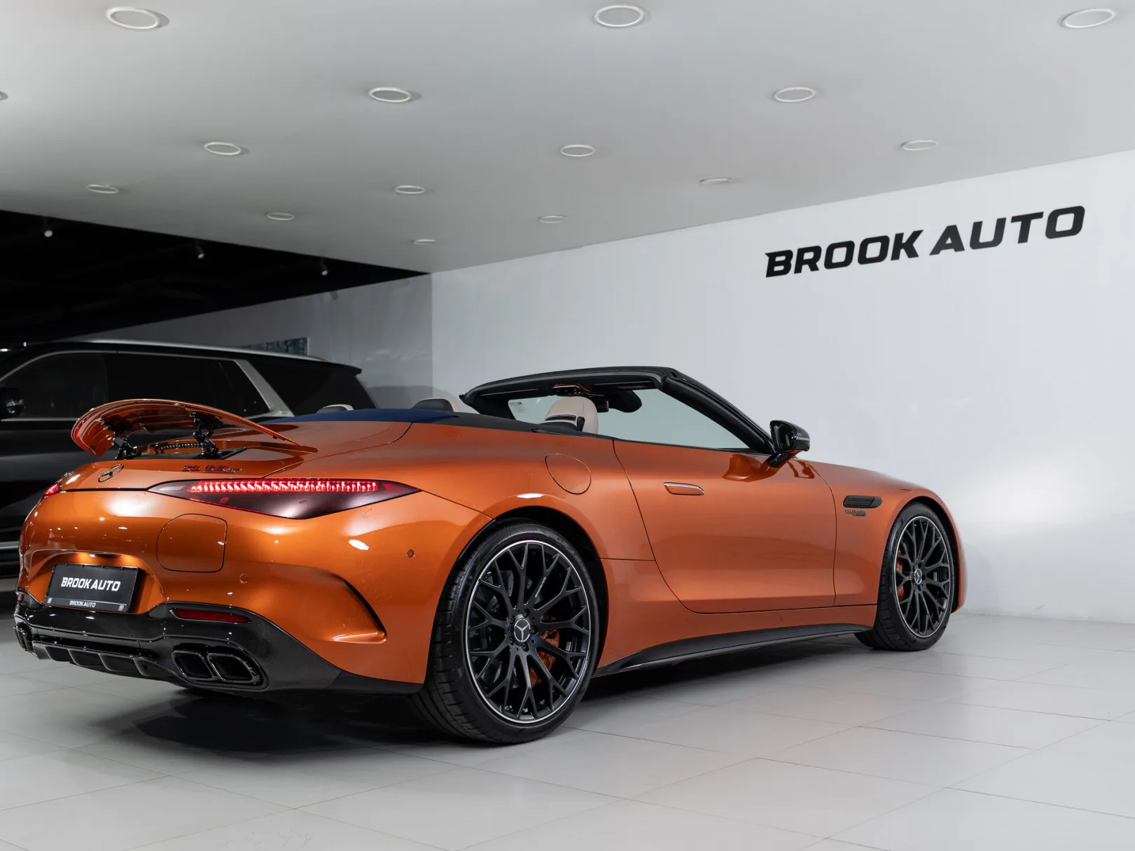Mercedes-Benz SL-Класс AMG SL 63 S E Performance IV (R232), 2024 — экстерьер, фото 35