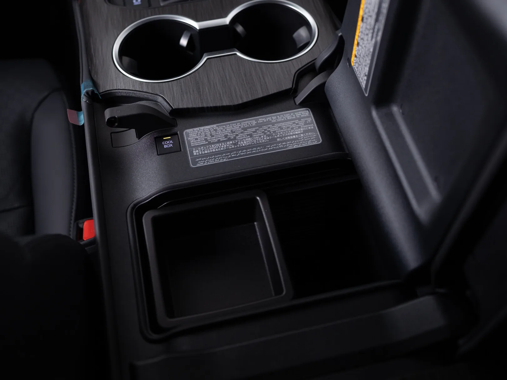 Toyota Land Cruiser 300 Series, 2023 — экстерьер, фото 23
