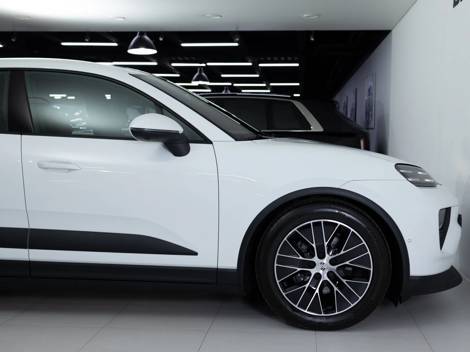 Porsche Macan II, 2024 — экстерьер, фото 35
