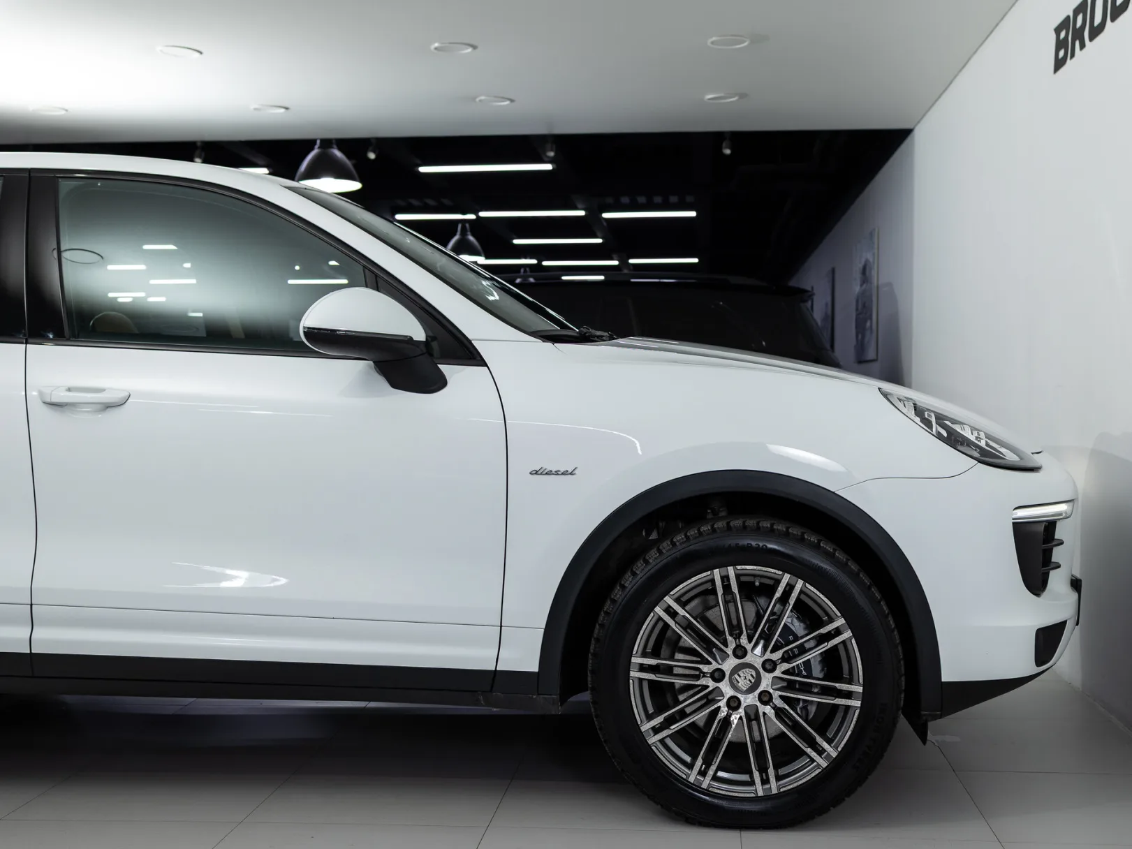 Porsche Cayenne II Рестайлинг (958), 2016 — экстерьер, фото 28
