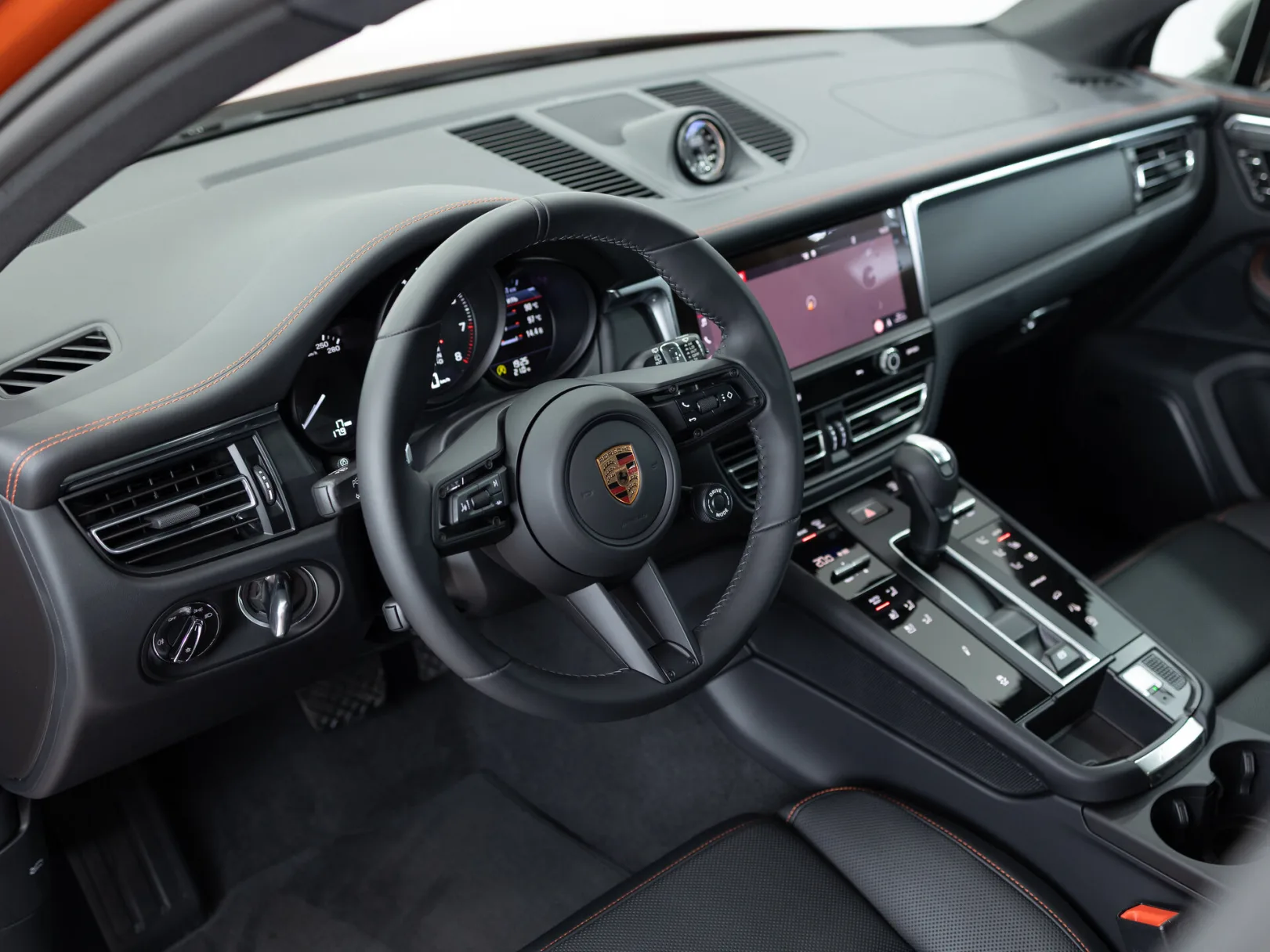 Porsche Macan T I Рестайлинг 2, 2025 — экстерьер, фото 10
