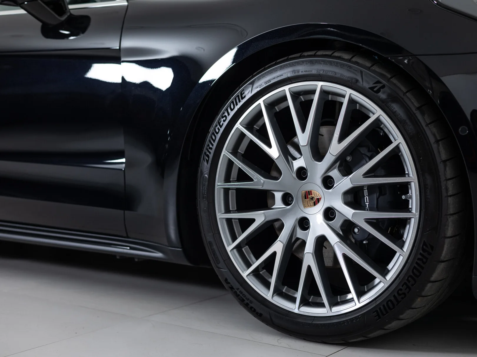 Porsche Panamera 4 III, 2026 — экстерьер, фото 35