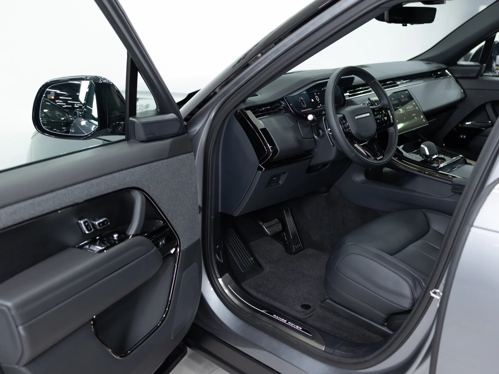 Land Rover Range Rover Sport Dynamic HSE III, 2025 — экстерьер, фото 7