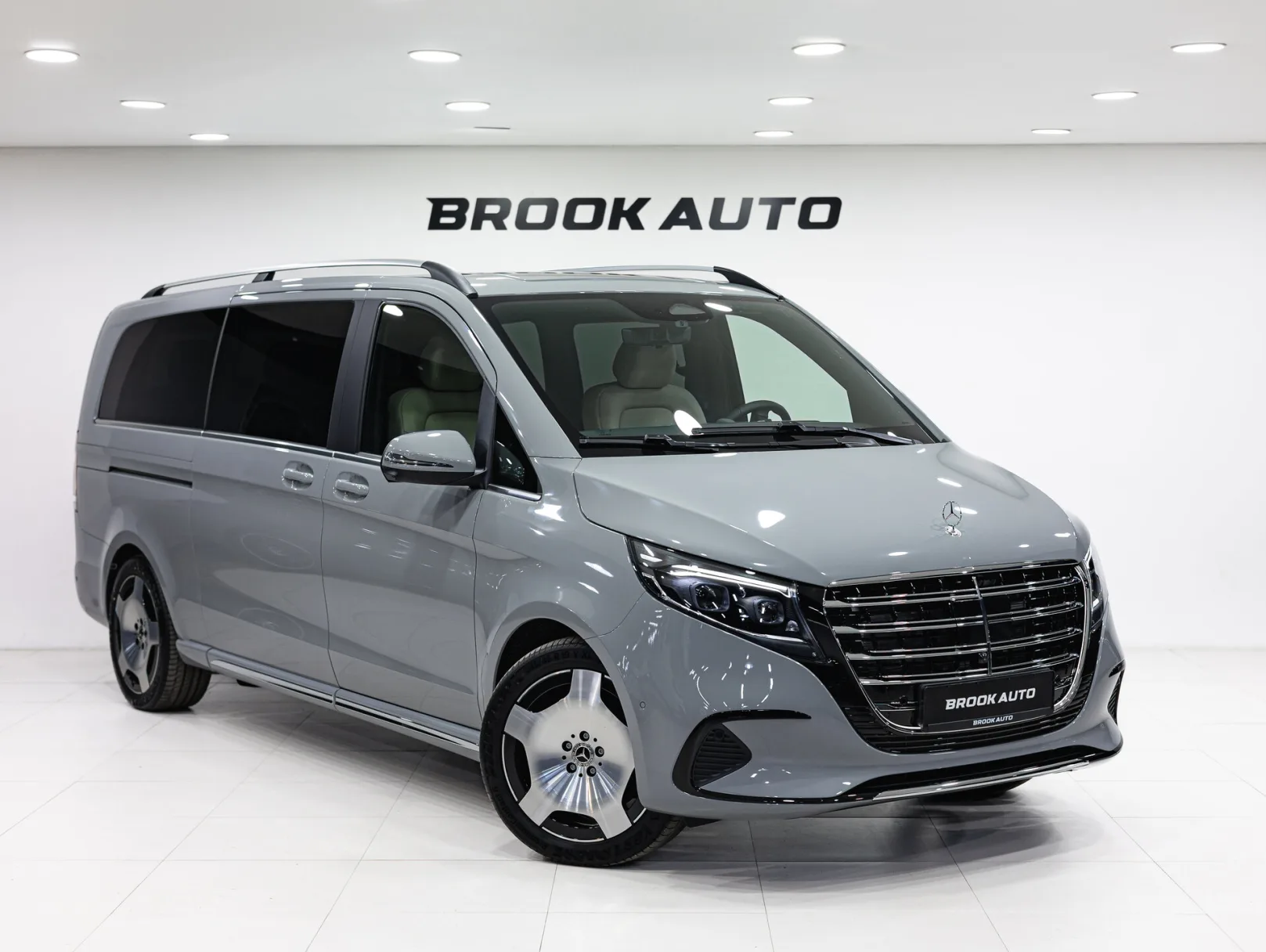 Mercedes-Benz V-Класс Exclusive III (W447) Рестайлинг 2, 2026 — экстерьер, фото 3