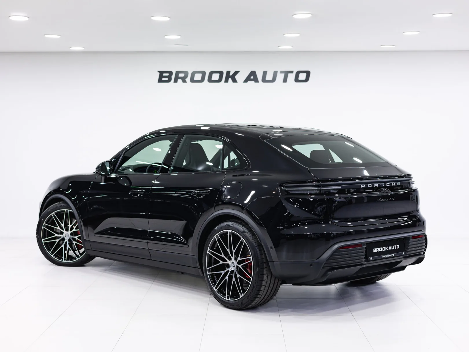 Porsche Macan 4S Electric II, 2025 — экстерьер, фото 6