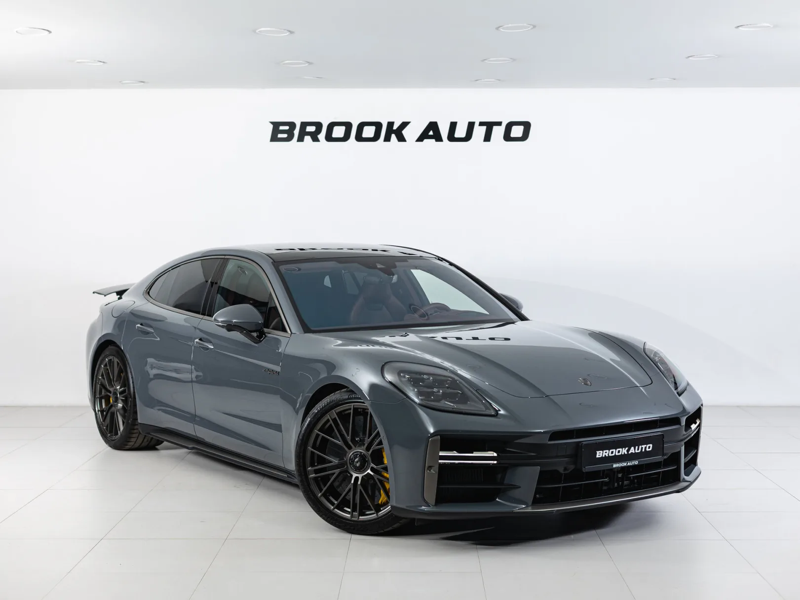 Porsche Panamera Turbo S E-Hybrid III, 2026 — экстерьер, фото 3