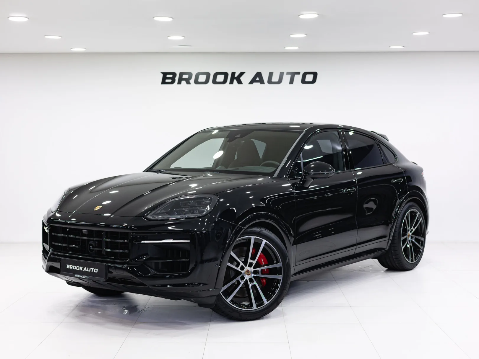 Porsche Cayenne GTS Coupé III Рестайлинг, 2025 — экстерьер, фото 1