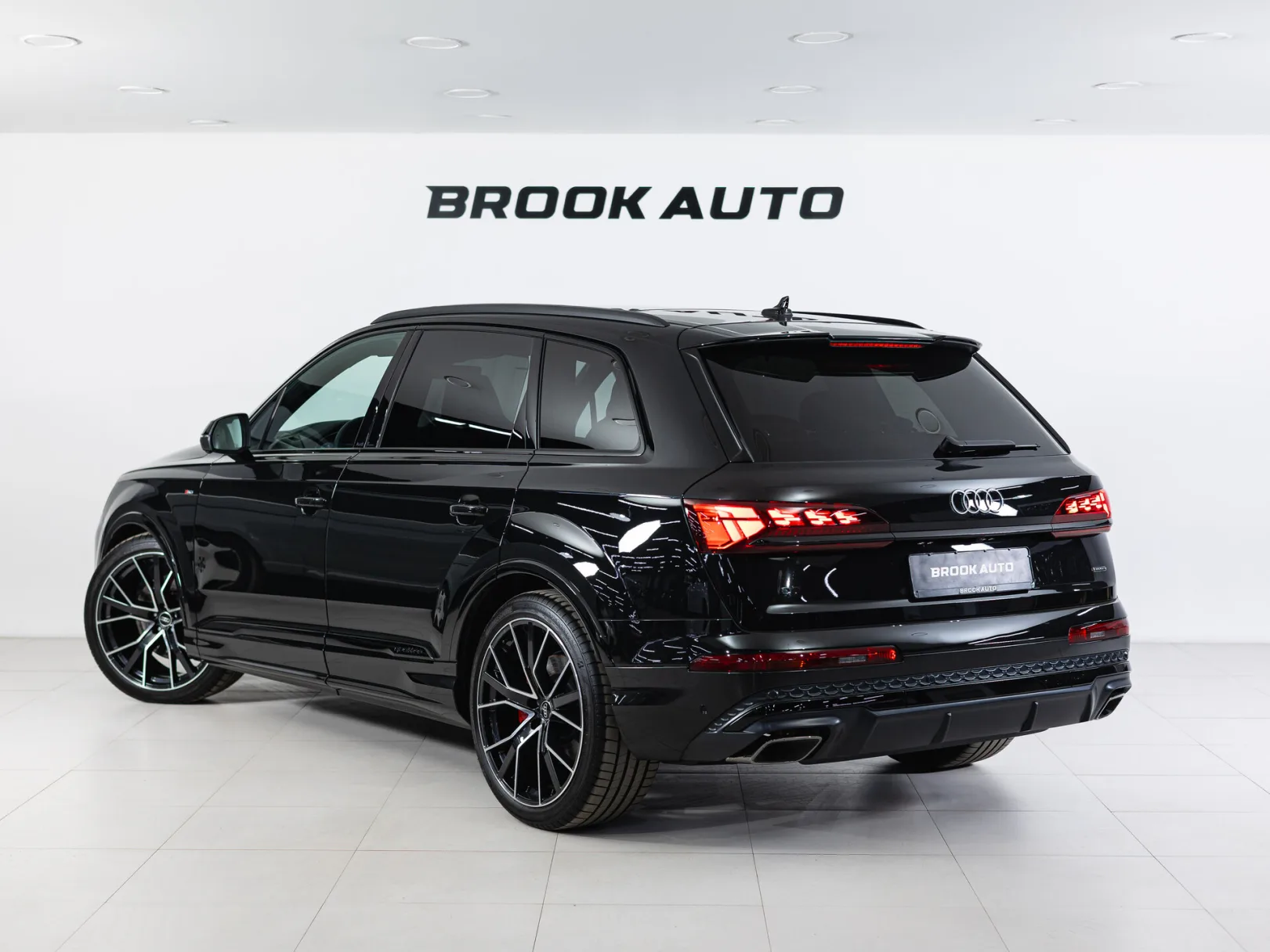 Audi Q7 50 TDI quattro tiptronic II (4M) Рестайлинг 2, 2025 — экстерьер, фото 4