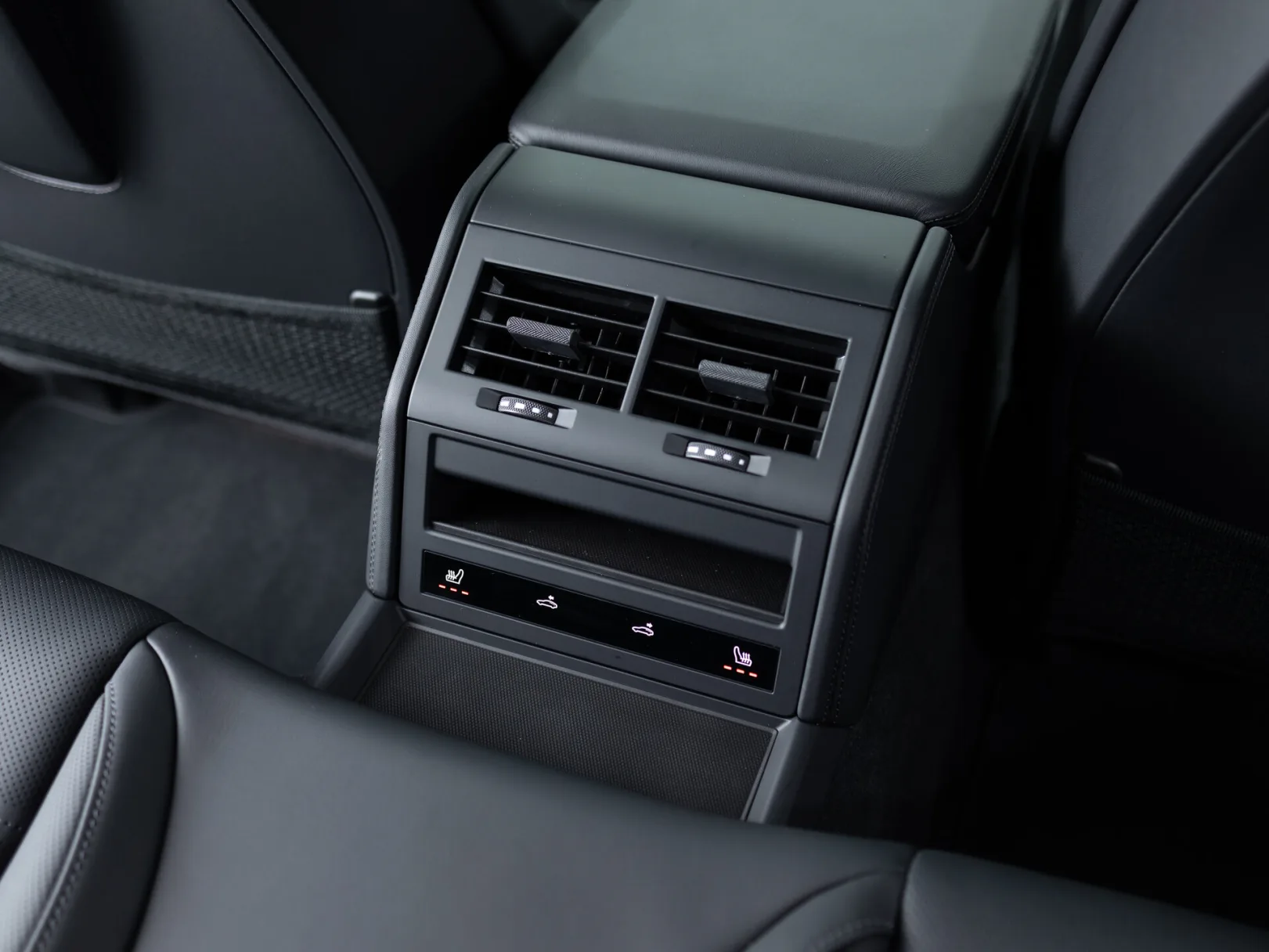 Porsche Panamera GTS III, 2024 — экстерьер, фото 33