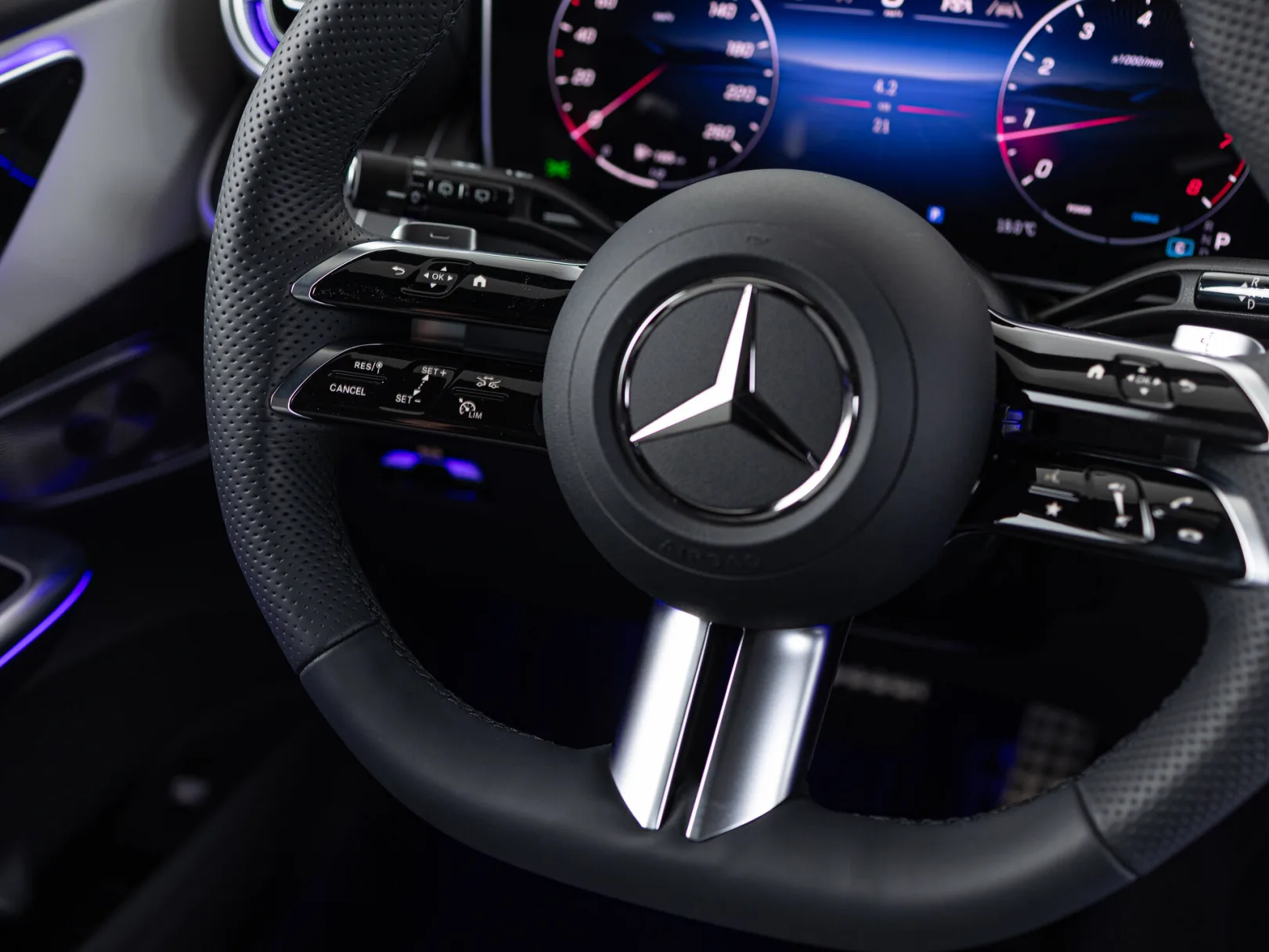 Mercedes-Benz GLC 300 4MATIC II (X254), 2025 — экстерьер, фото 16