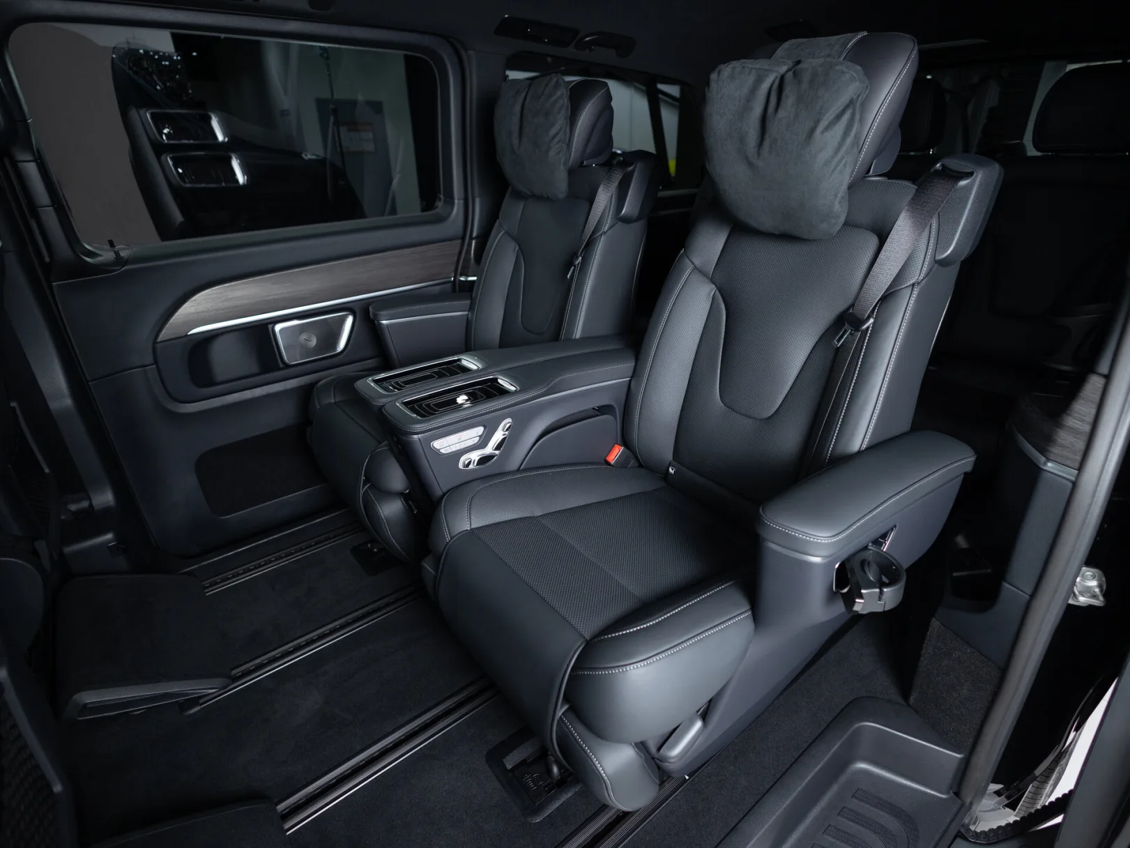 Mercedes-Benz V-Класс Exclusive III (W447) Рестайлинг 2, 2024 — экстерьер, фото 36