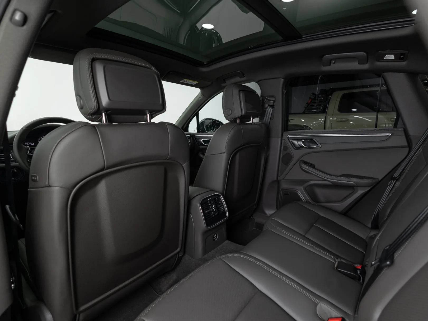 Porsche Macan Базовая I Рестайлинг 2, 2025 — экстерьер, фото 22