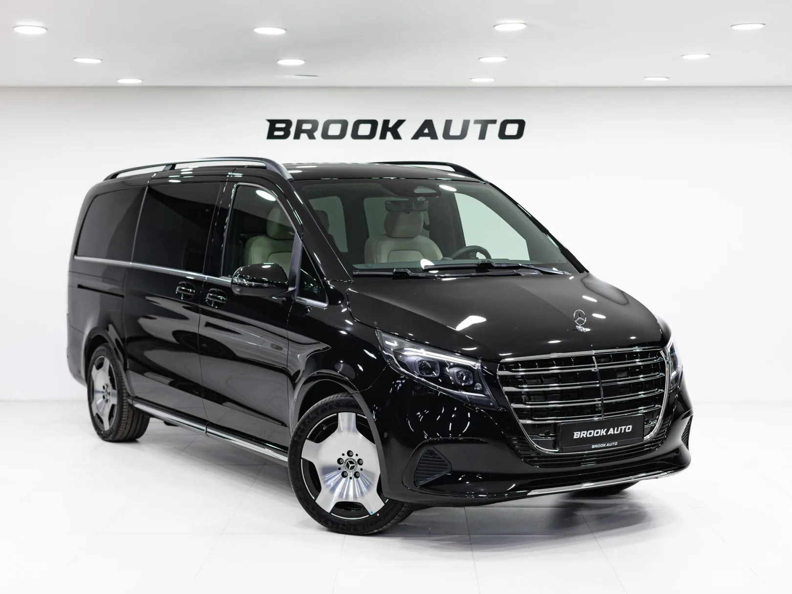 Mercedes-Benz V-Класс Exclusive III (W447) Рестайлинг 2, 2026 — экстерьер, фото 3