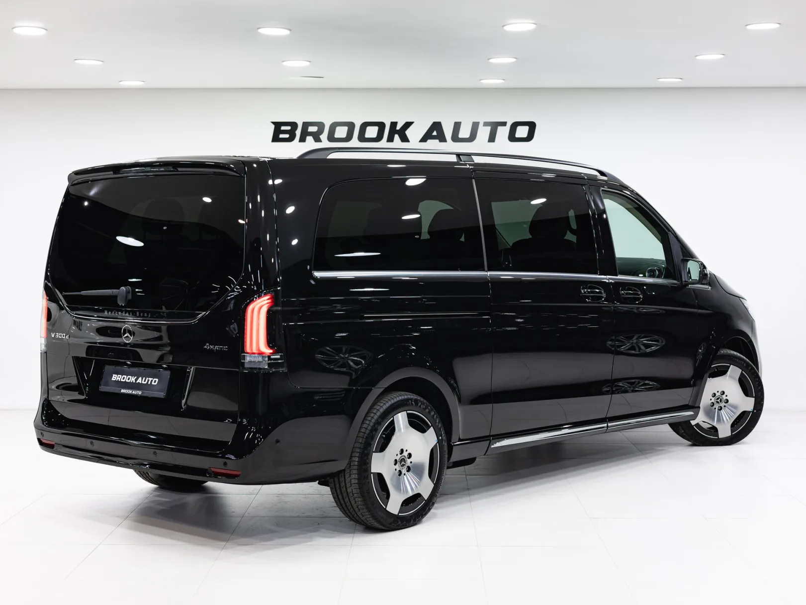 Mercedes-Benz V-Класс Exclusive III (W447) Рестайлинг 2, 2026 — экстерьер, фото 6