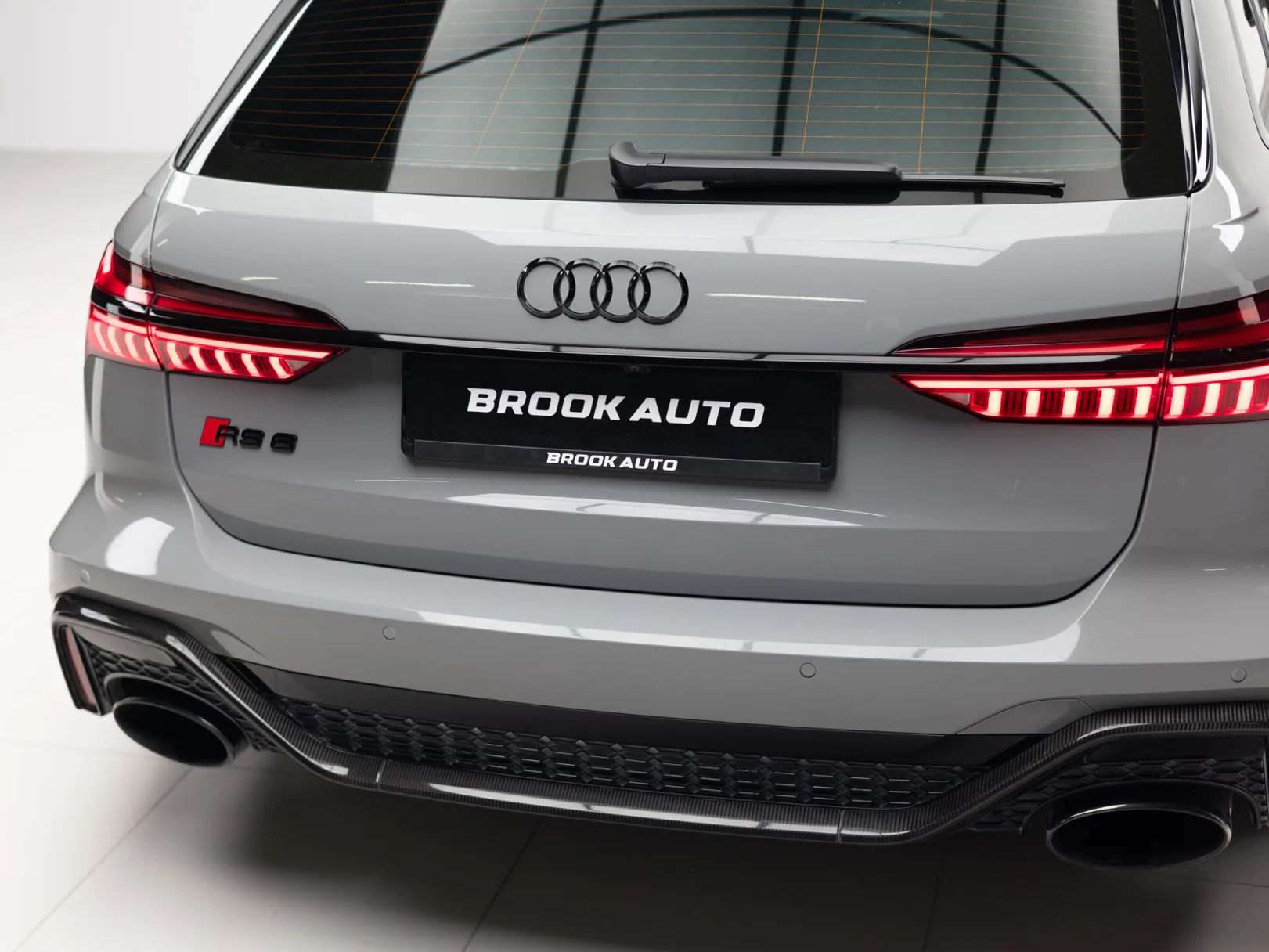 Audi RS 6 TFSI quattro IV (C8), 2021 — экстерьер, фото 38